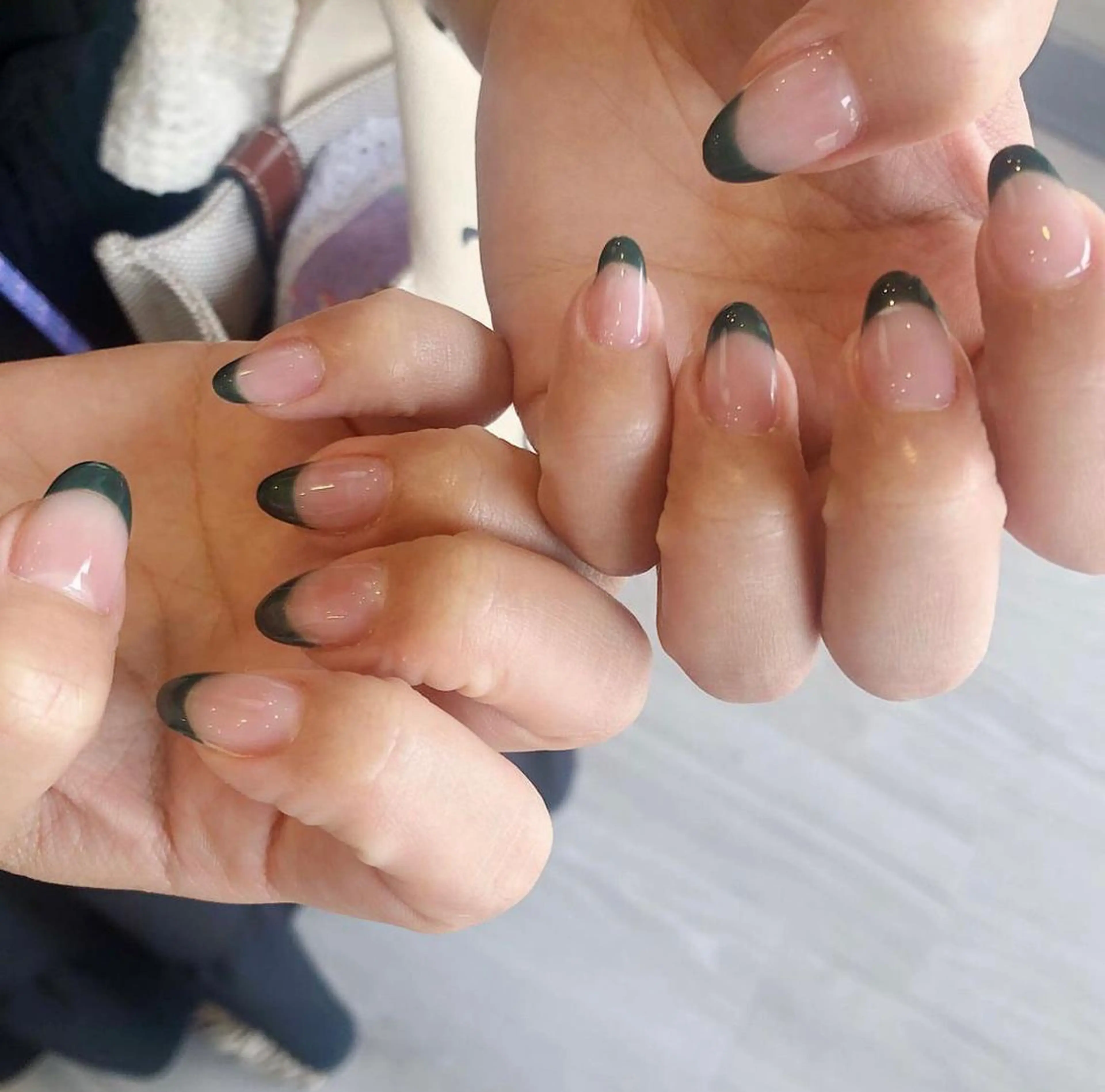 ネイル クリアネイル フレンチネイル グリーン ハンドネイル プーモワベリー ♡のネイルデザイン