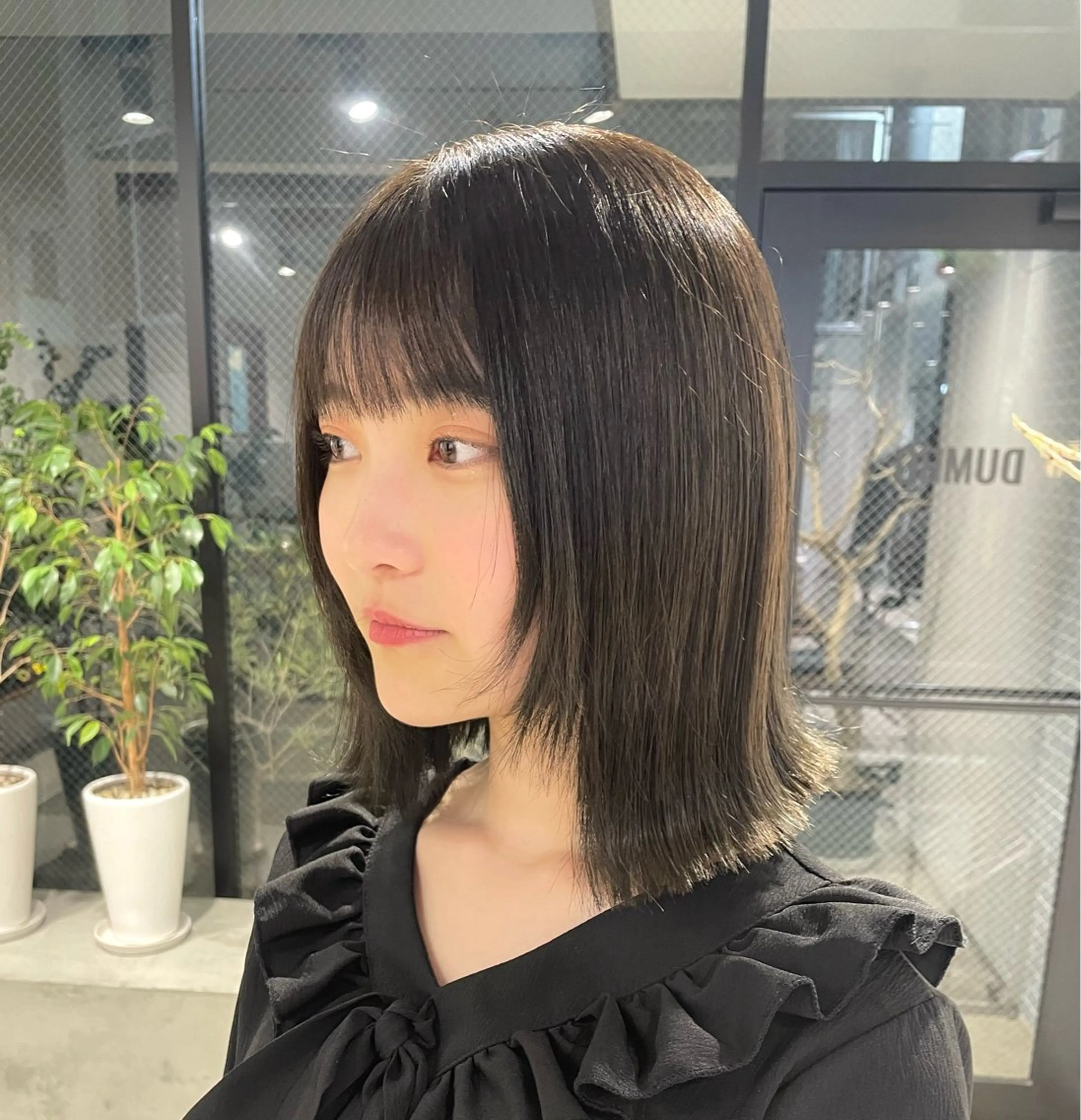 ミディアム カラー グレージュ オリーブグレージュ オリーブグレー ユウナ🎀レイヤー/ 暖色カラーのヘアスタイル