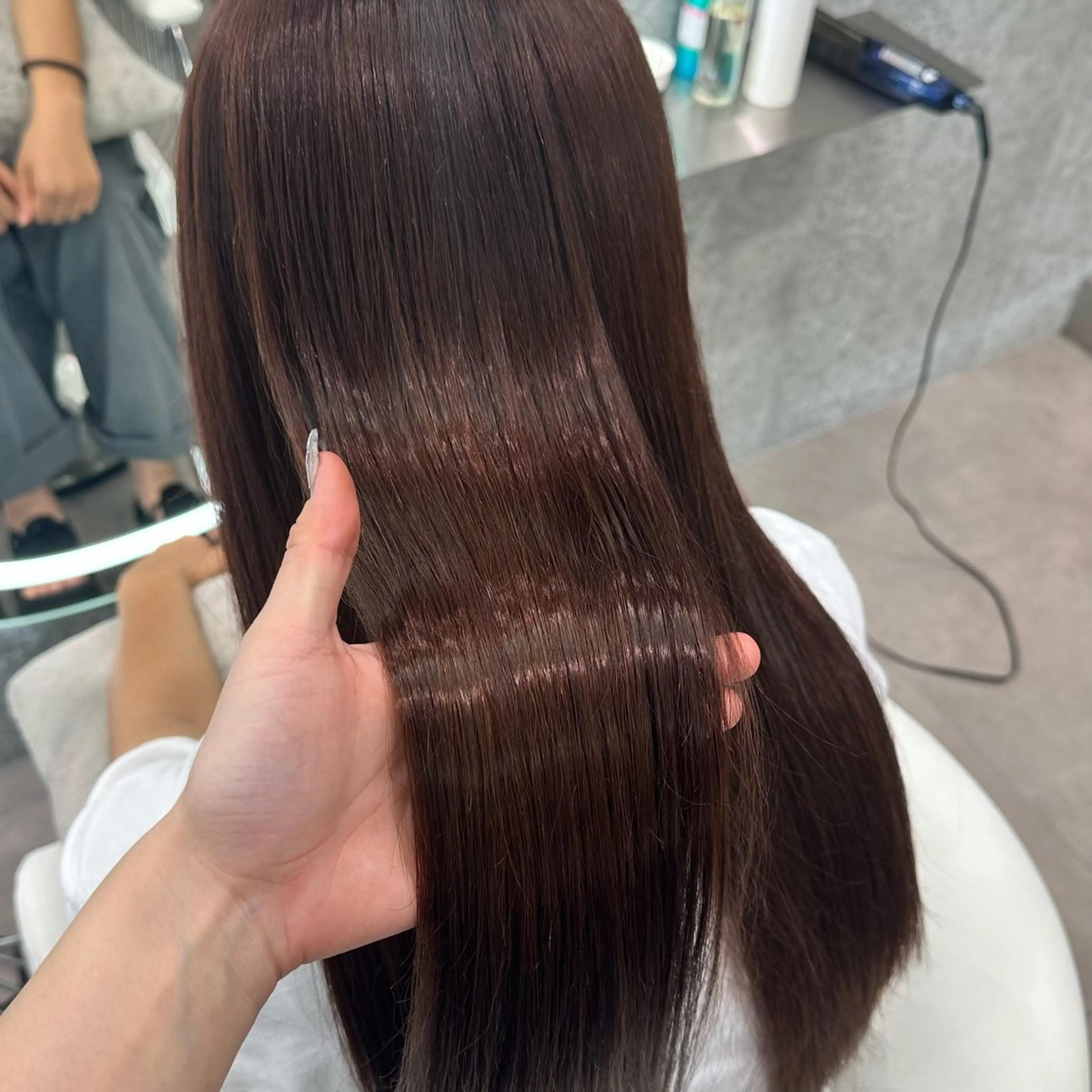 ミディアム カット ヘアカラー 縮毛矯正 ブリーチなし髪質改善 🎀GLROW のんのヘアスタイル