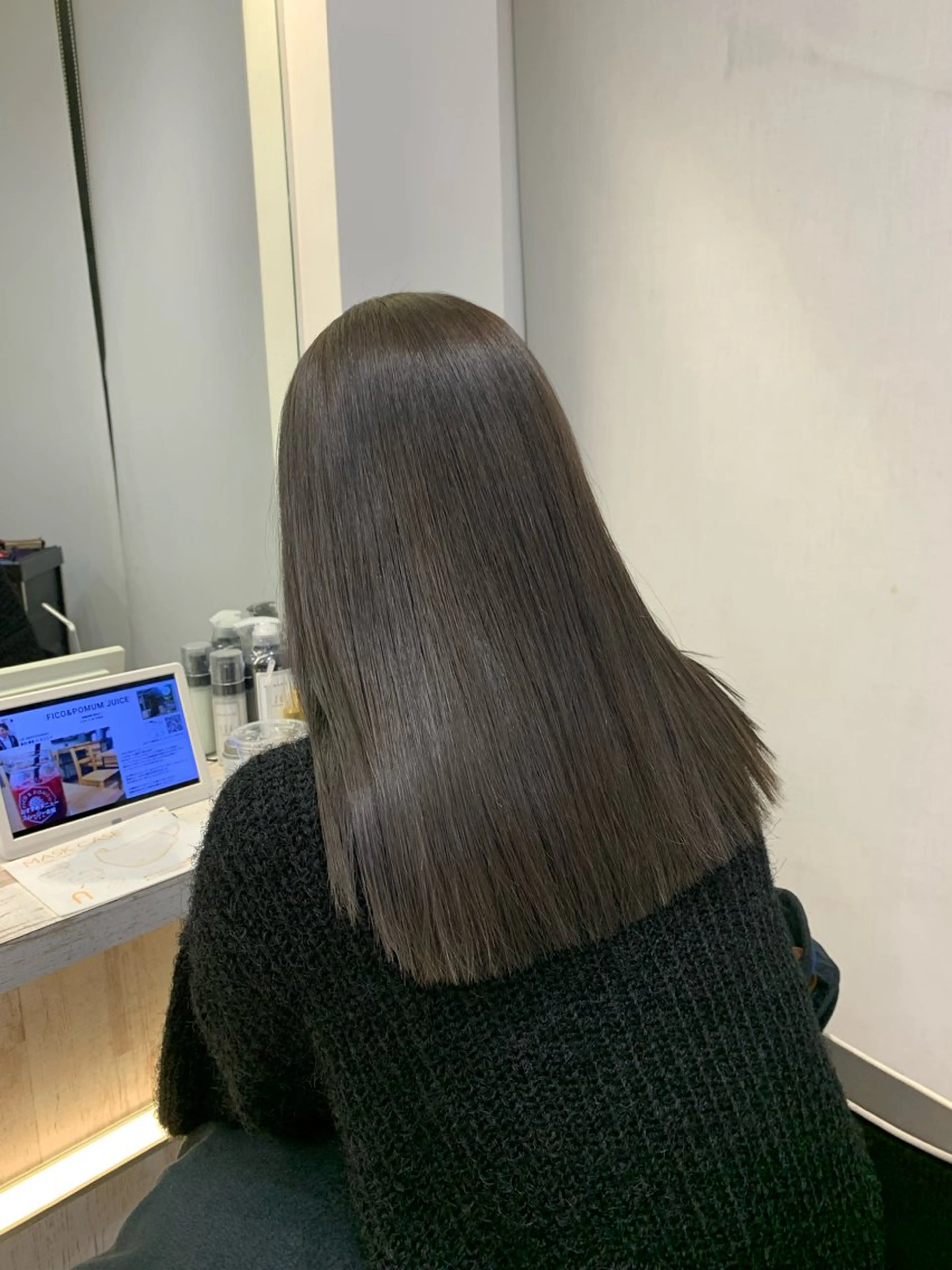 ロング カラー ゆあ♡ 髪質改善×美髪矯正のヘアスタイル