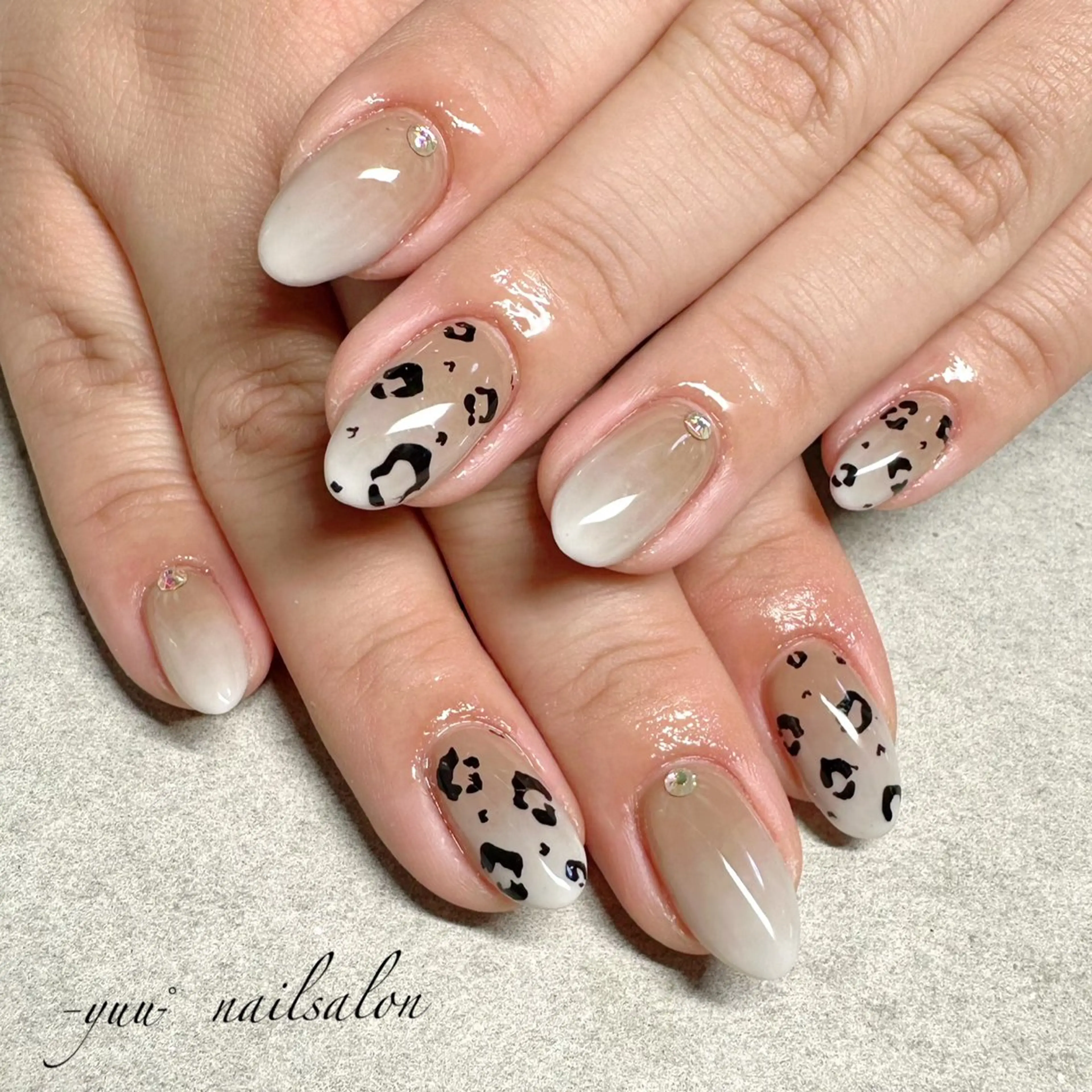 ネイル アニマル柄 -yuu-所属・Lino ﾟのネイルデザイン