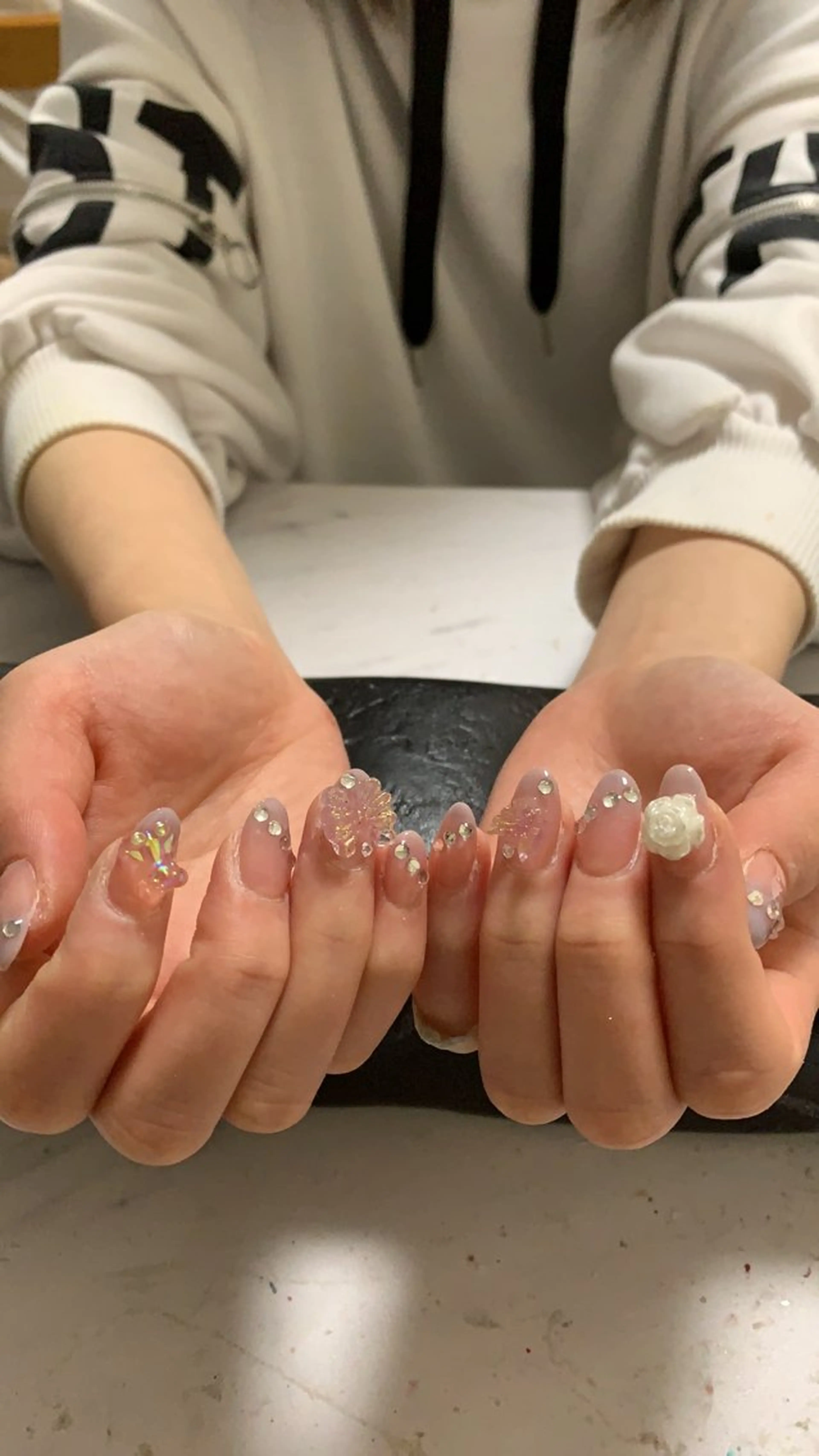 ネイル ハンドネイル しょう えんきんのネイルデザイン