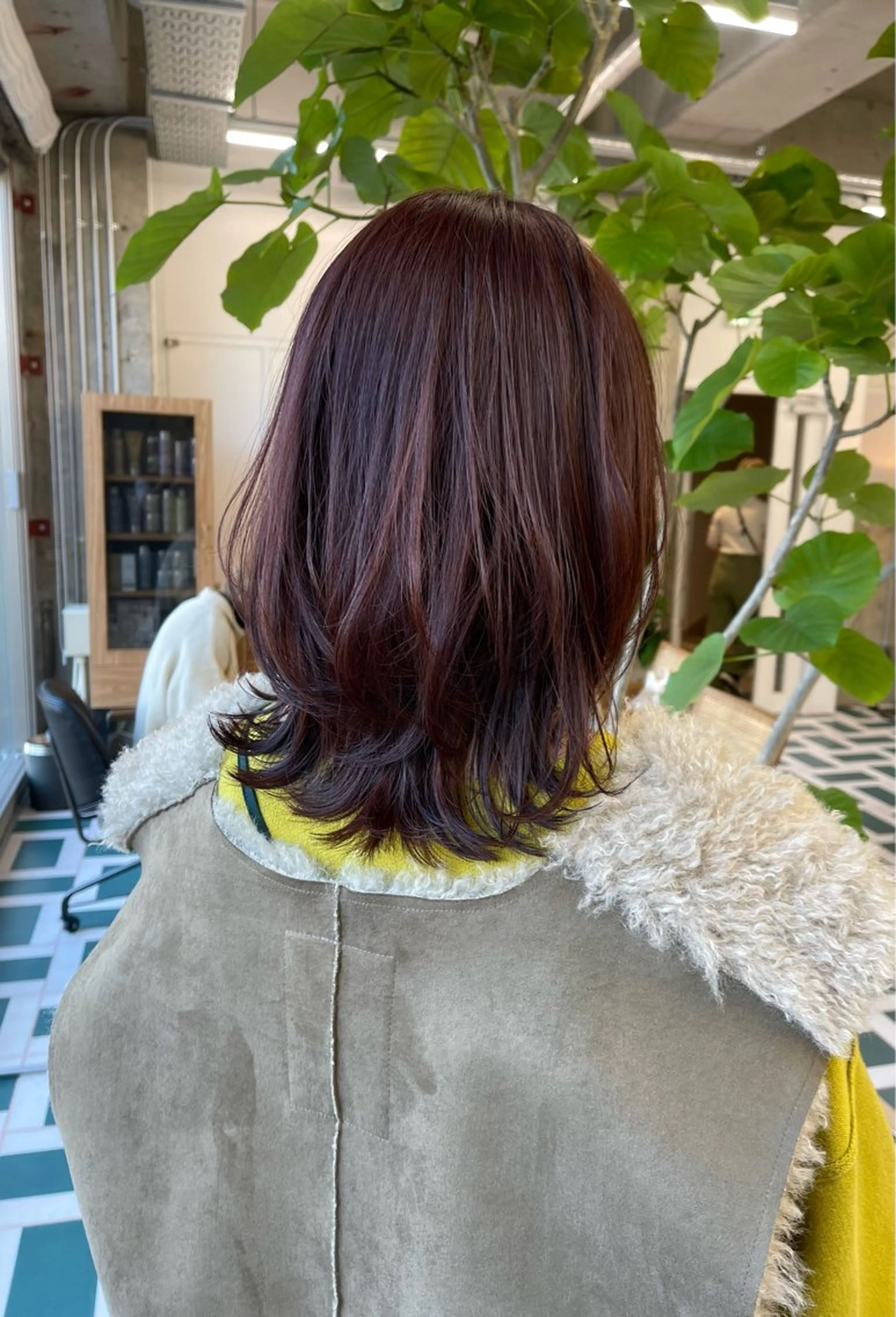 ミディアム カット ヘアカラー トリートメント 松本 結のヘアスタイル