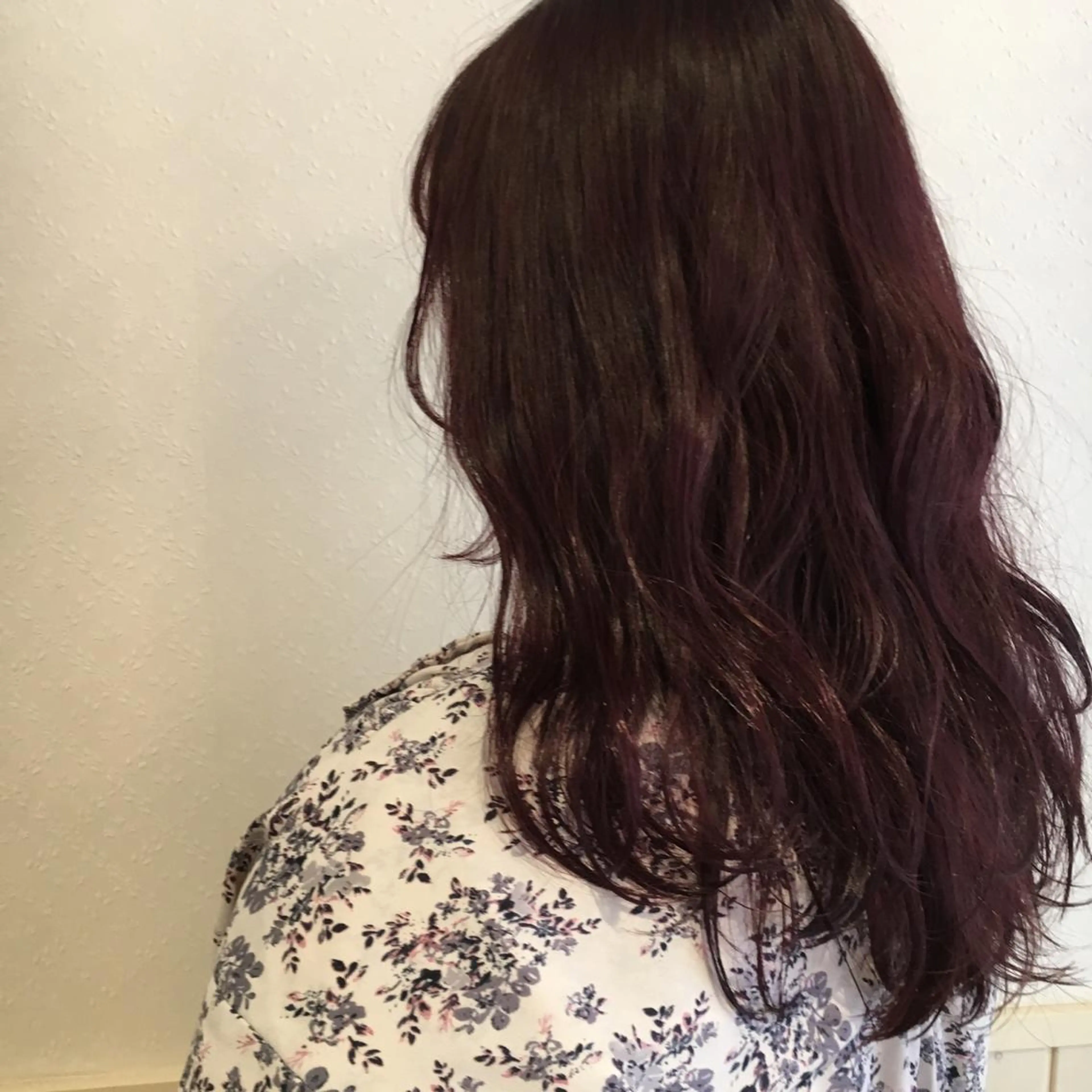 セミロング カラー 宮内 真乃のヘアスタイル