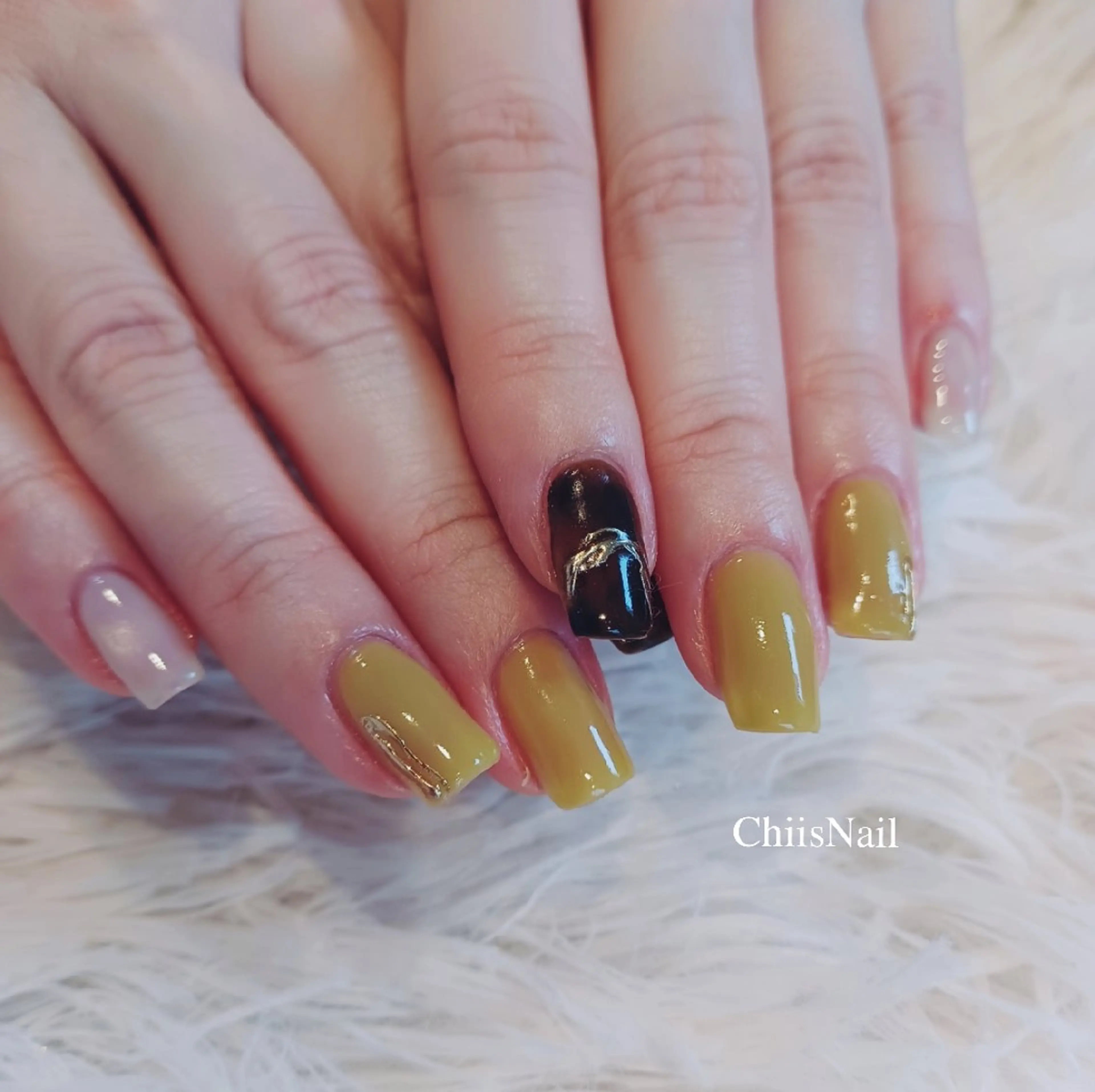 ネイル ハンドネイル ChiisNail ﾁｨｽﾞﾈｲﾙのネイルデザイン