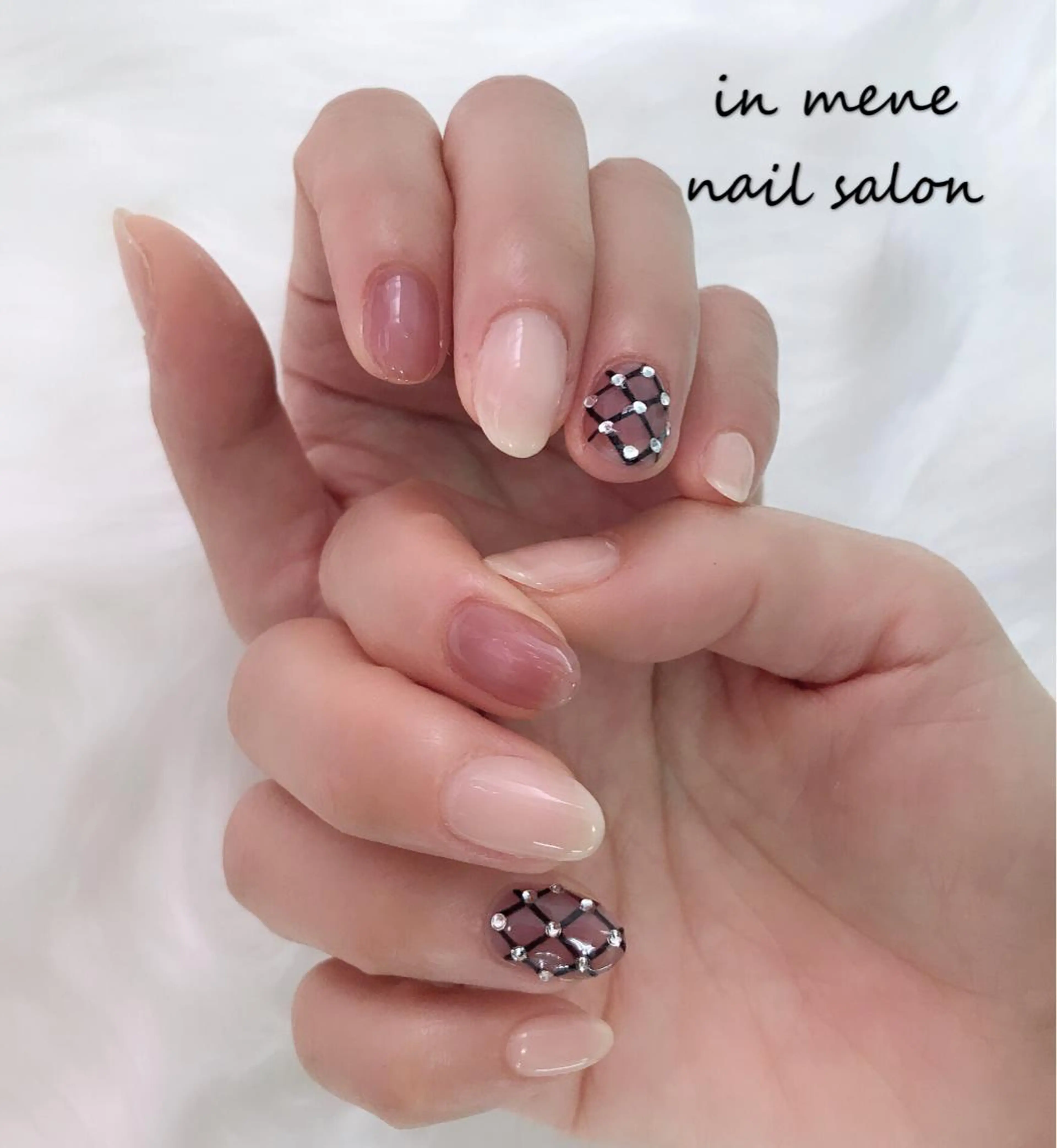 ネイル IN MENE所属・IN MENEのネイルデザイン