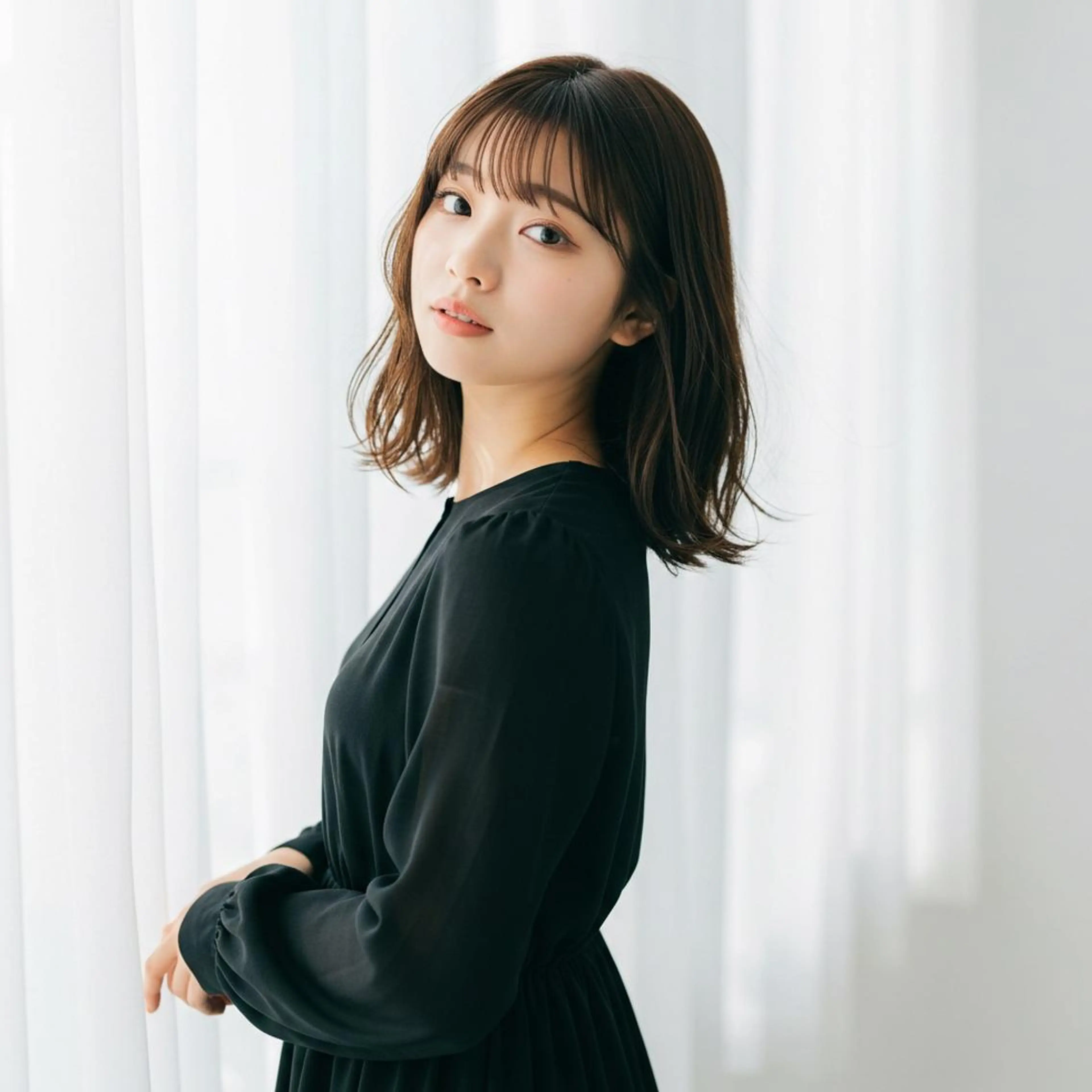 ミディアム 高堰 朱羽のヘアスタイル