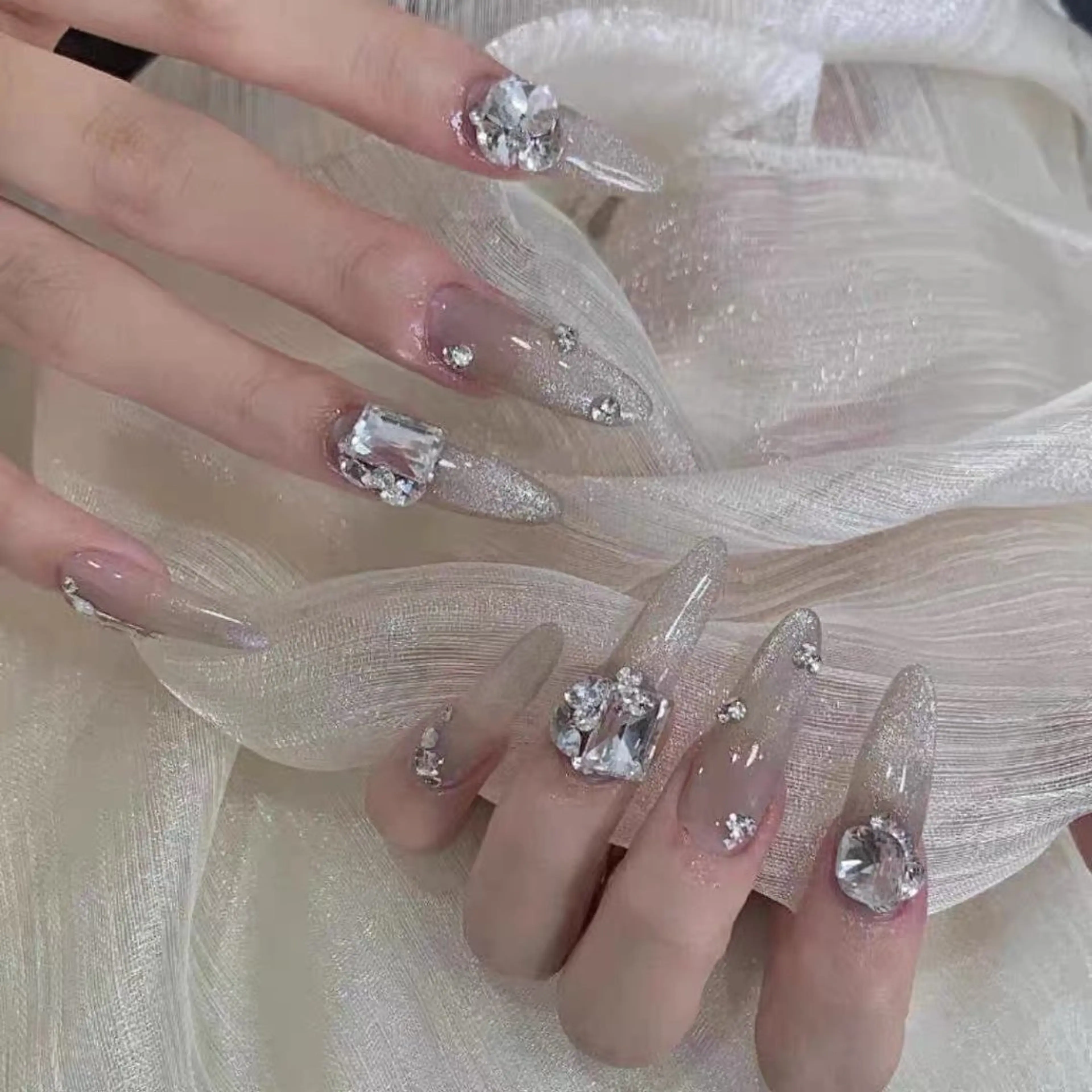 ネイル 菲菲ネイルサロン所属・FF フィフィネイルサロンのネイルデザイン