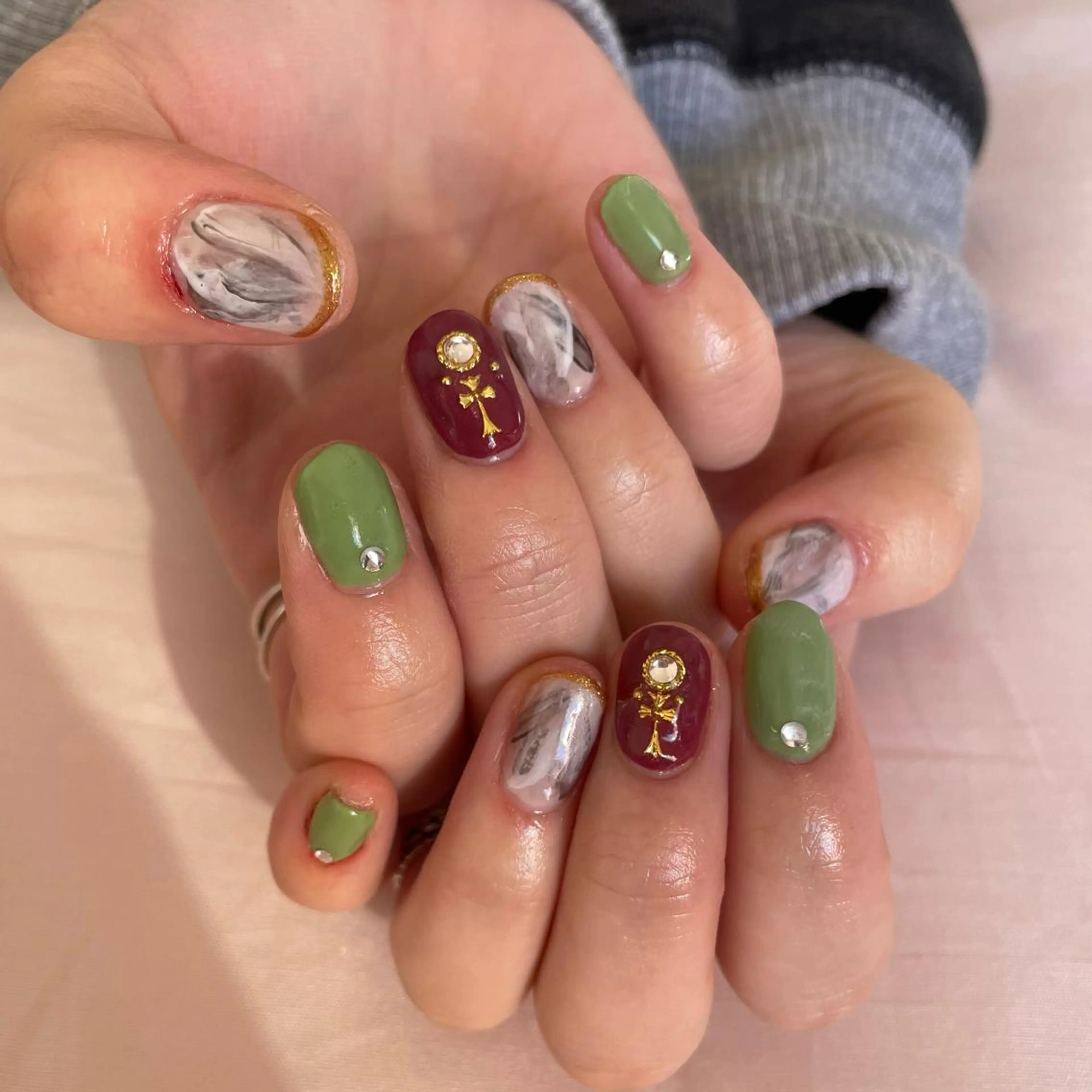 ネイル ハンドネイル フットネイル nailsalon momoのネイルデザイン