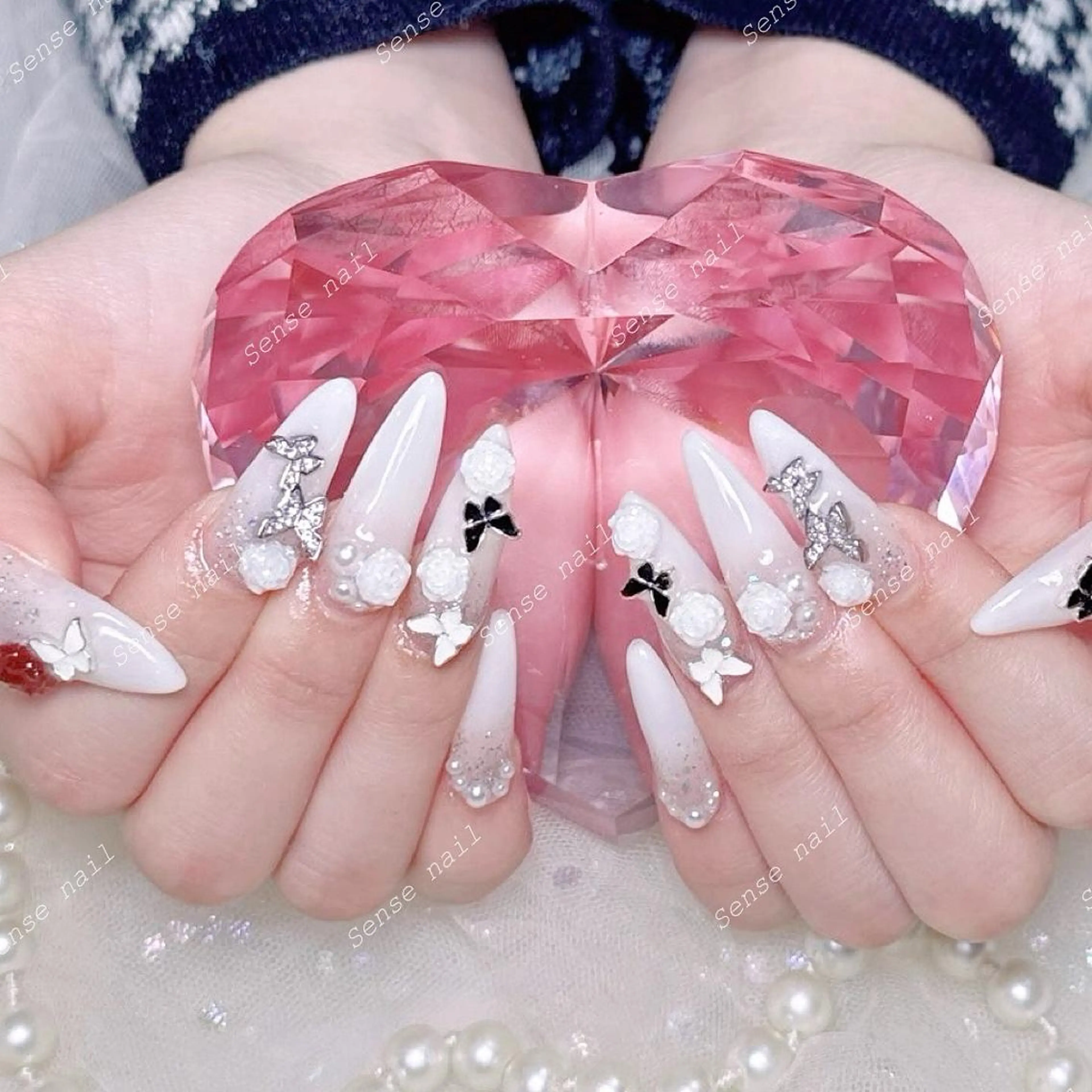 ネイル ハンドネイル ハンドケア Feinn Ink💕のネイルデザイン