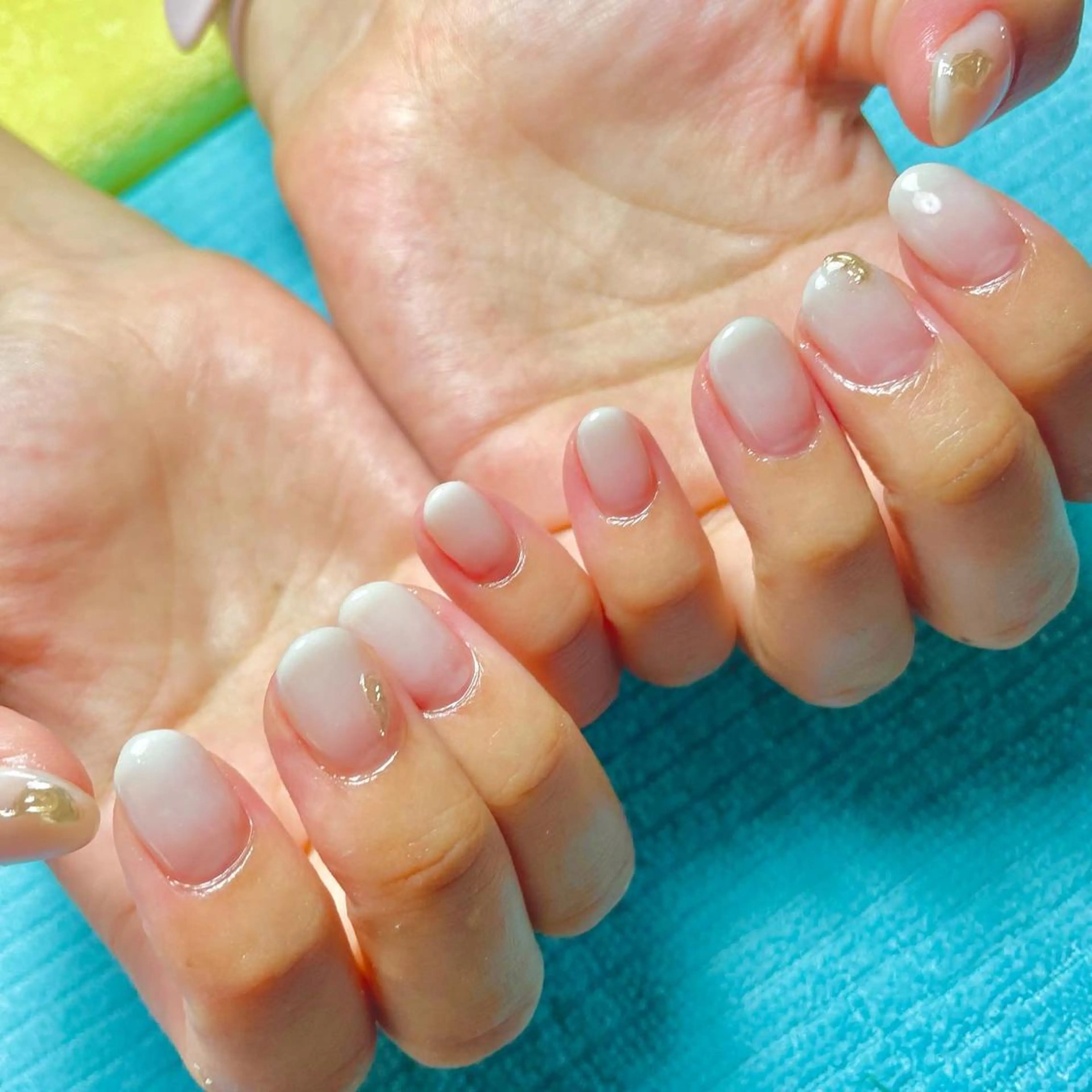 ネイル グラデーション ニュアンスネイル 加瀬 アンジェリーのネイルデザイン