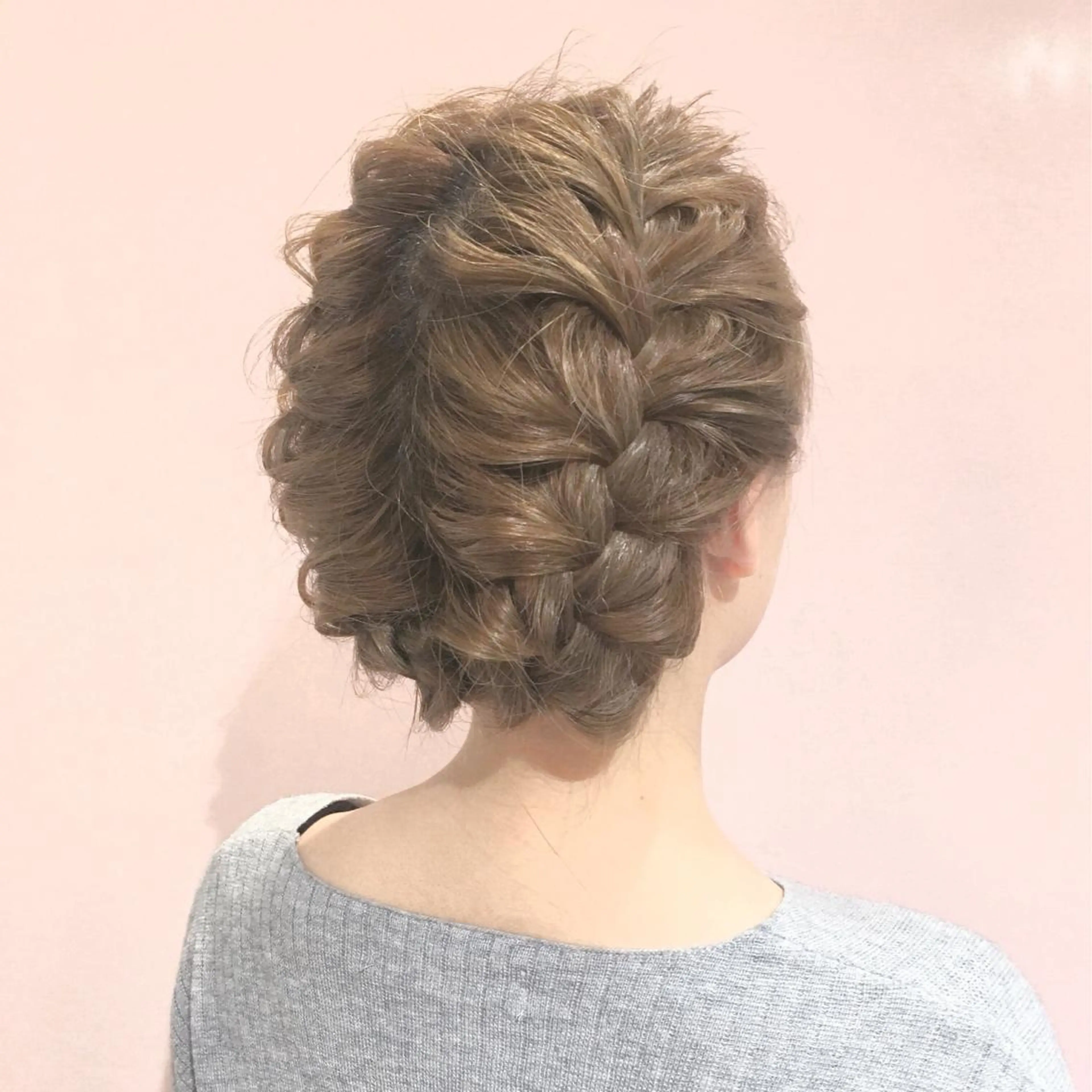 ミディアム カラー ヘアアレンジ 結婚式・ブライダル As hair所属・🌟かかりつけ美容師 🌟アスカのヘアスタイル