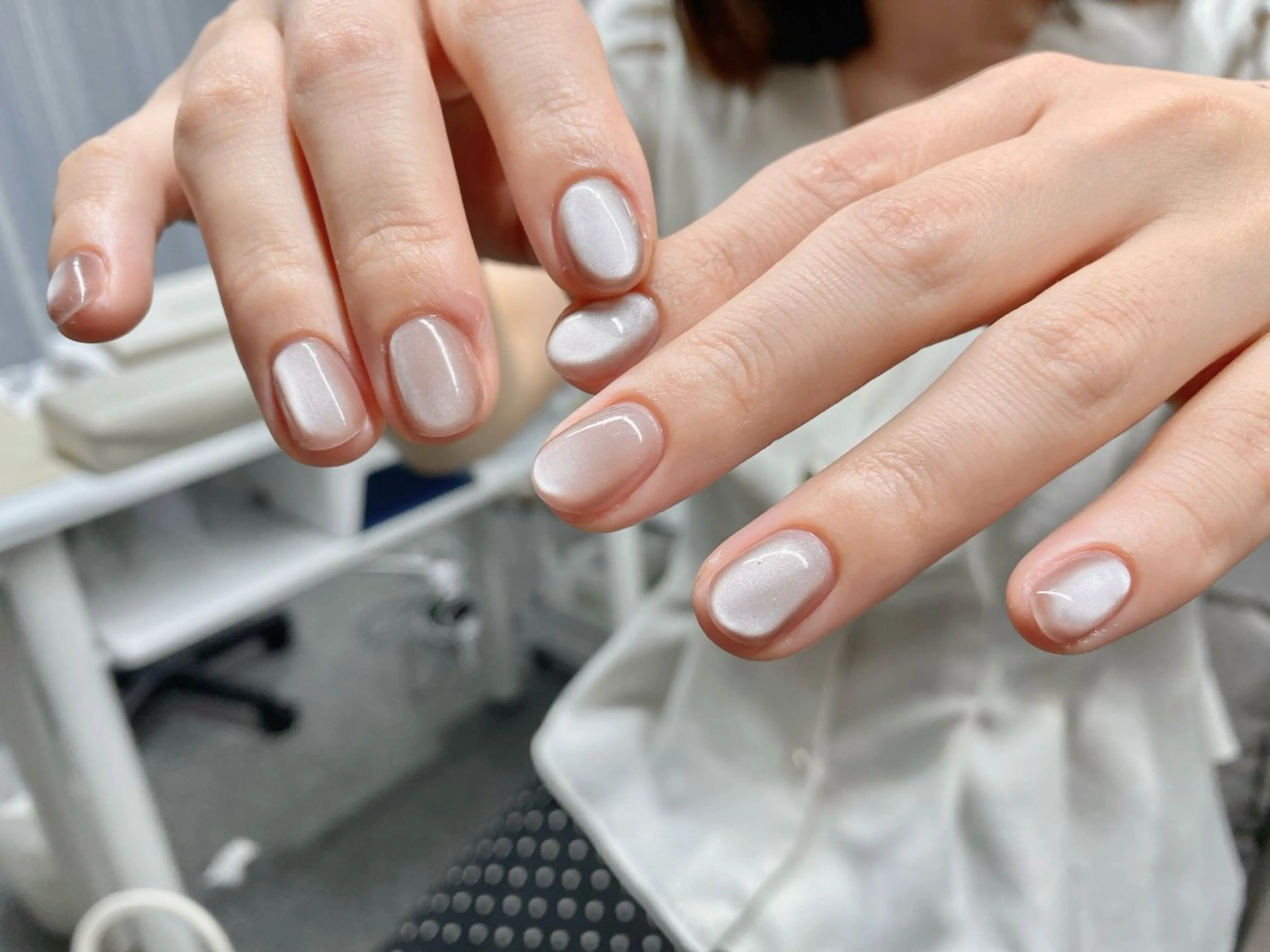 ネイル キラキラネイル マグネットネイル シンプルネイル ハンドネイル 花澤 ネイルサロンのネイルデザイン