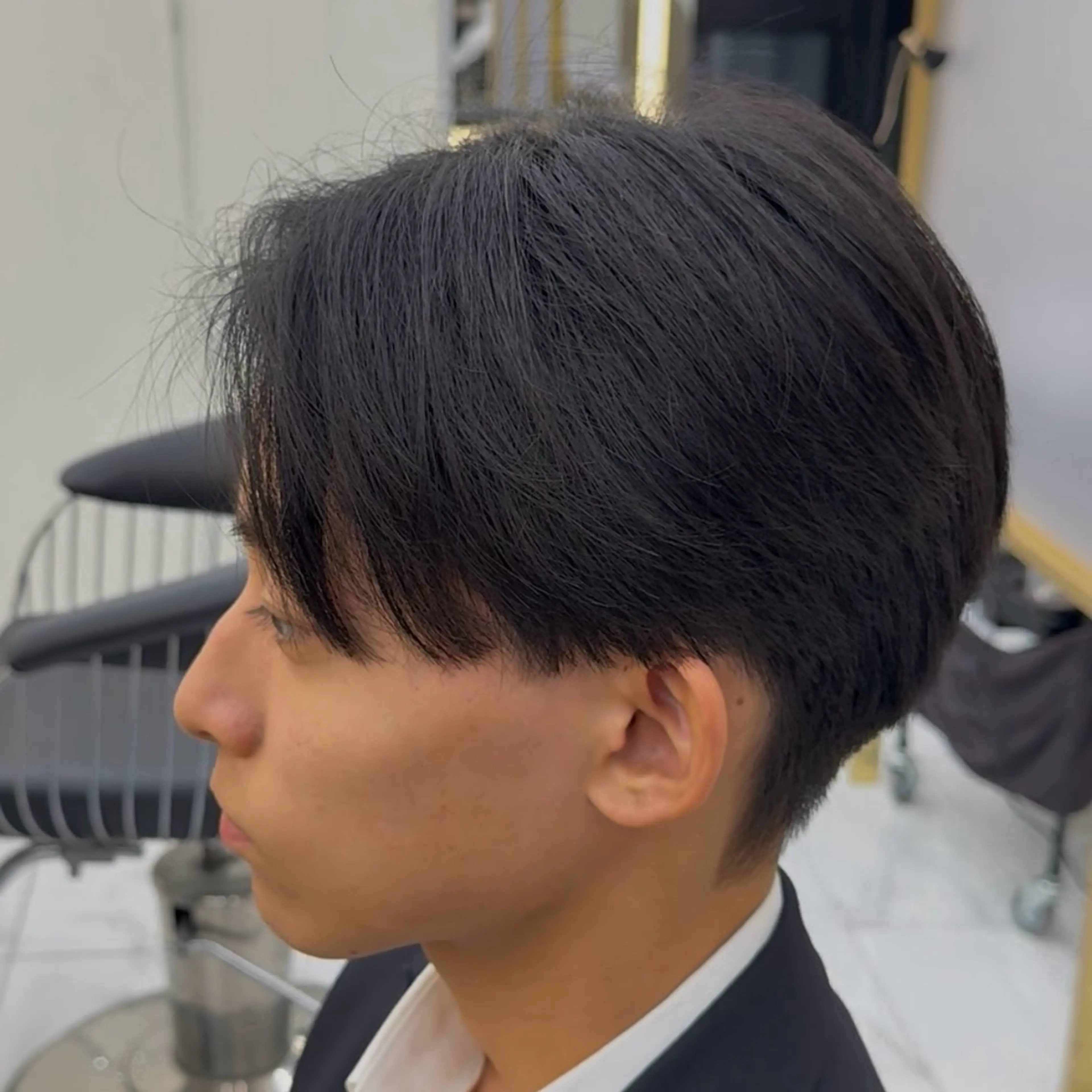 パーマ メンズ センターパート フェザーパーマ カルマパーマ メンズパーマ スペインカール 渋谷メンズパーマ🌀 大人ヘア/くりのヘアスタイル