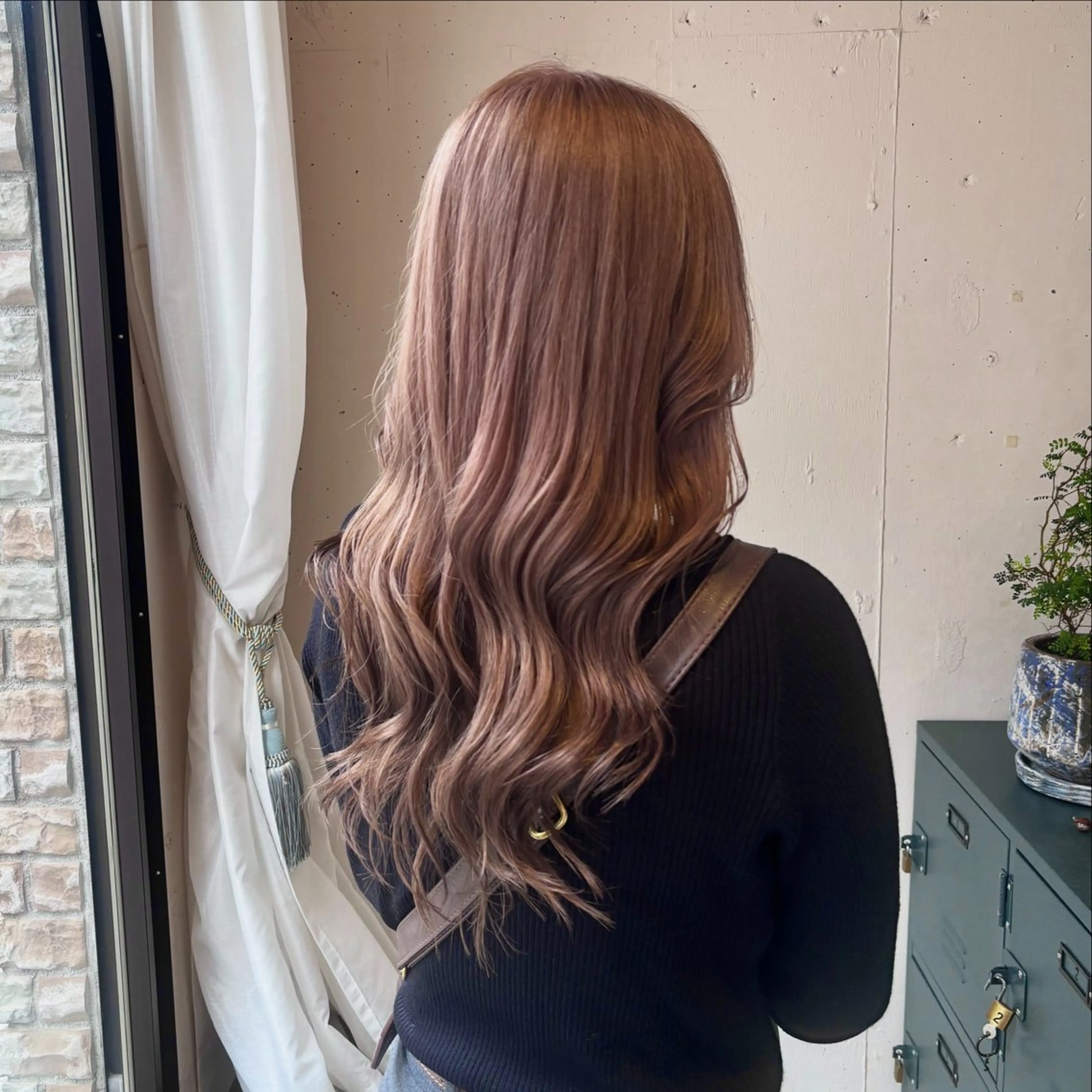 ロング カラー ベージュカラー ピンクカラー ヘアカラー 🍒サクラ🍒 /透明感カラー/艶髪のヘアスタイル