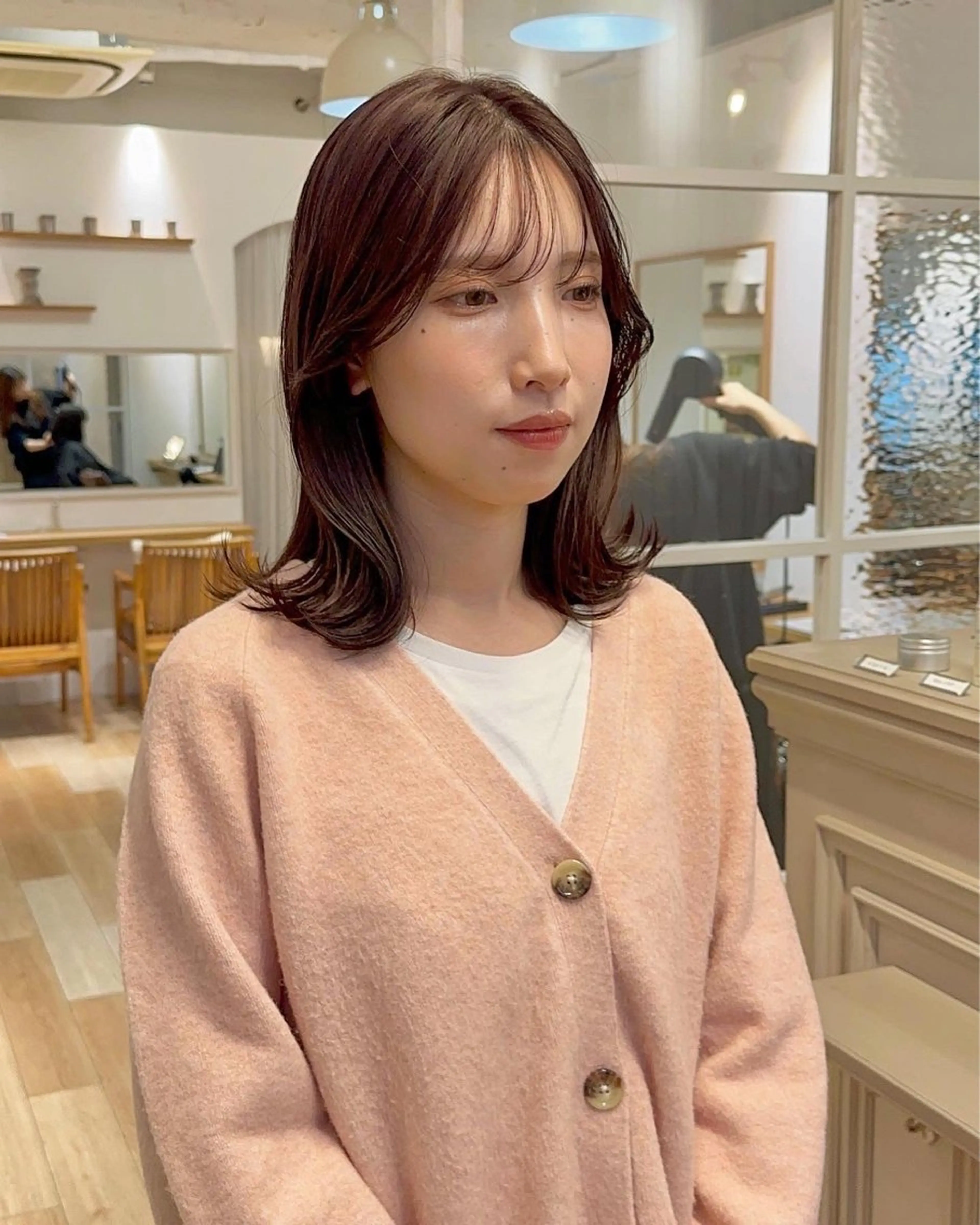ミディアム カラー ブリーチ ハイトーンカラー ブリーチなしカラー ボブ REINA☁️透明感 カラー/ぷつっと♡のヘアスタイル