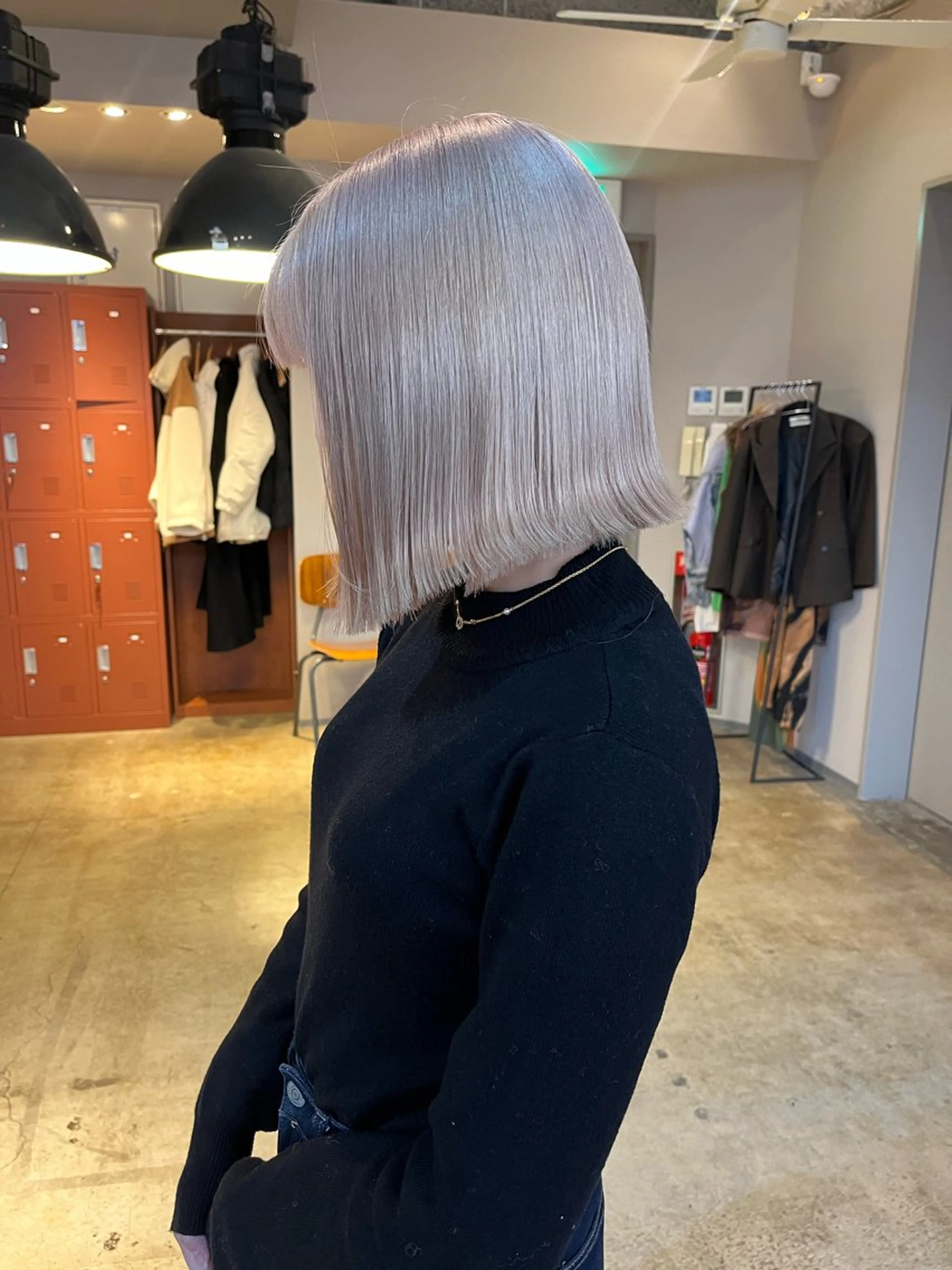 ミディアム カラー ベージュカラー ブリーチ ホワイトベージュ カット ヘアカラー トリートメント 🩷ハイトーン透明感 レイヤー🩷ユリカのヘアスタイル