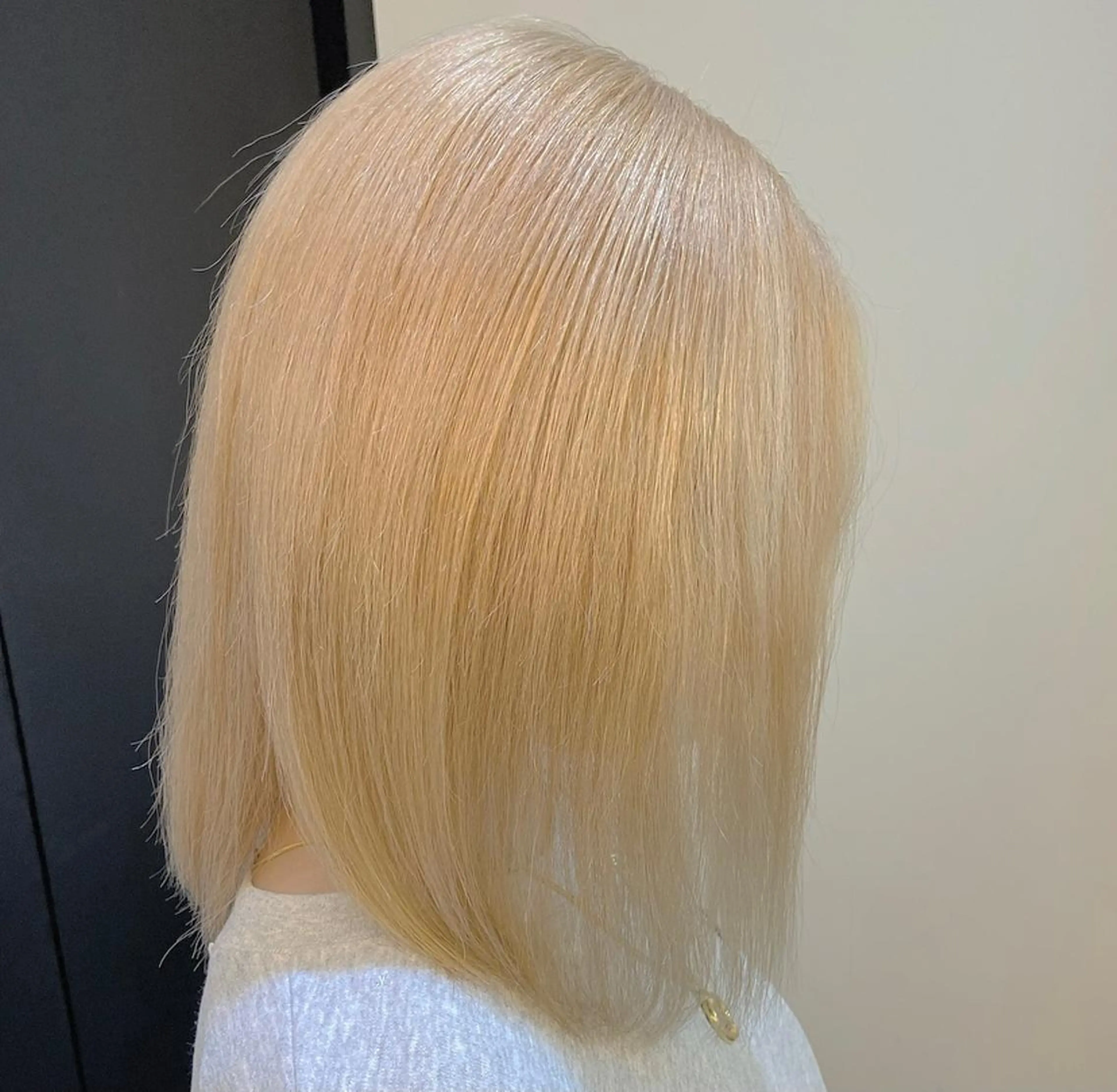 ミディアム ヘアカラー ハイトーンヘアセット 🦋yuri🦋のヘアスタイル