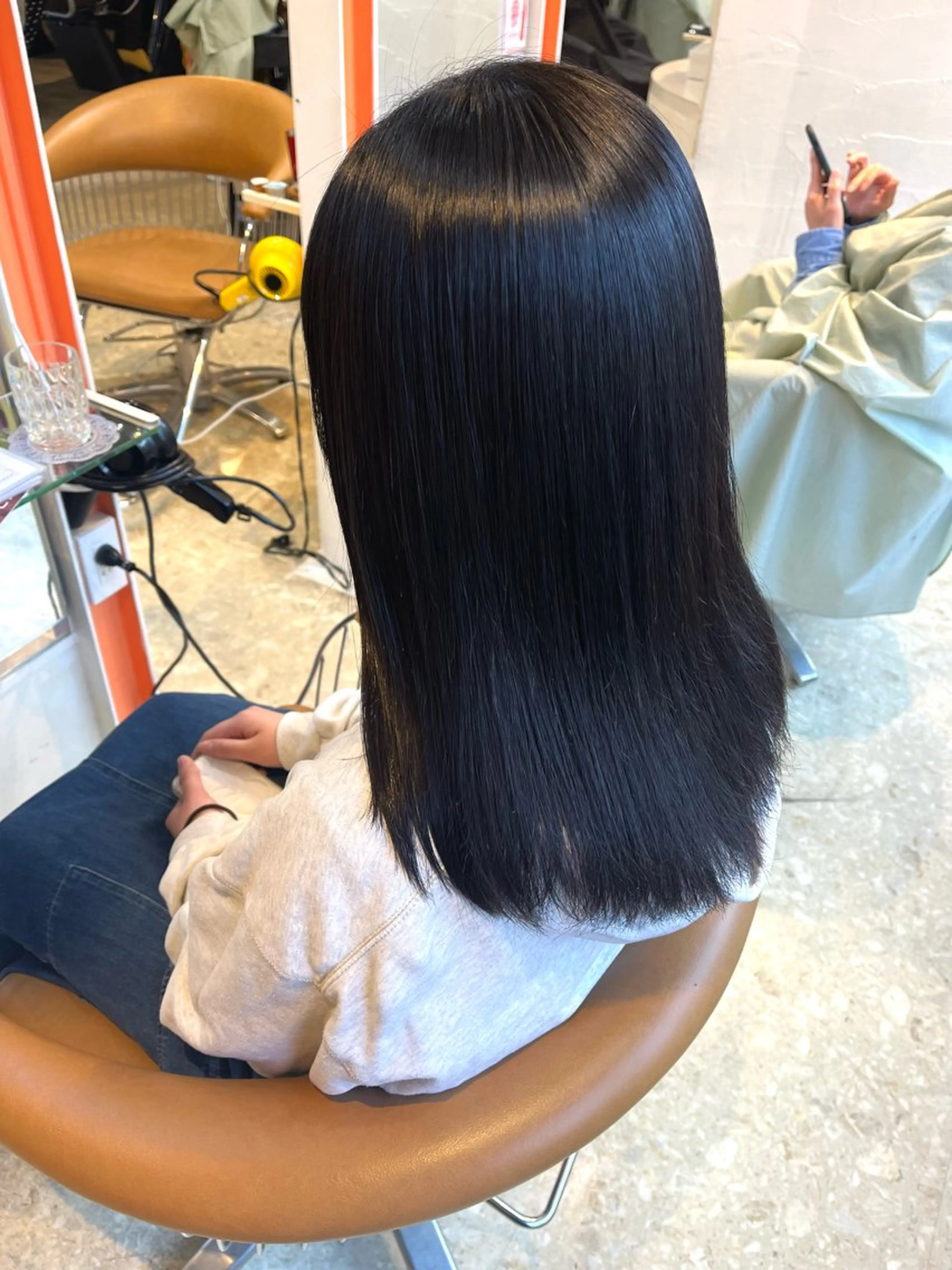 セミロング パーマ カット 縮毛矯正 トリートメント うしだ かおるのヘアスタイル
