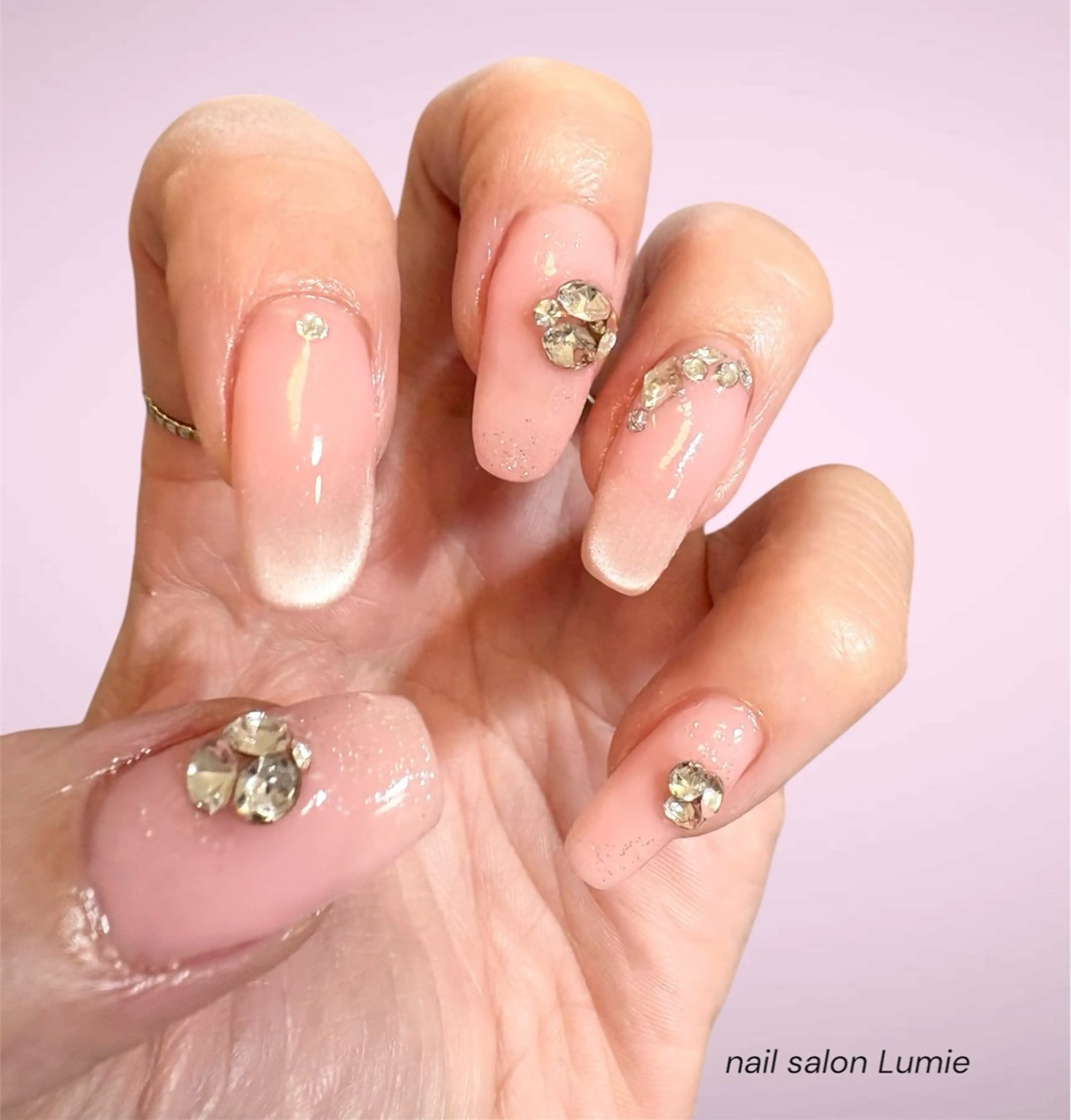 ネイル グラデーション キラキラネイル ラメ(グリッター) マグネットネイル ピンク ハンドネイル nailsalon Lumieのネイルデザイン