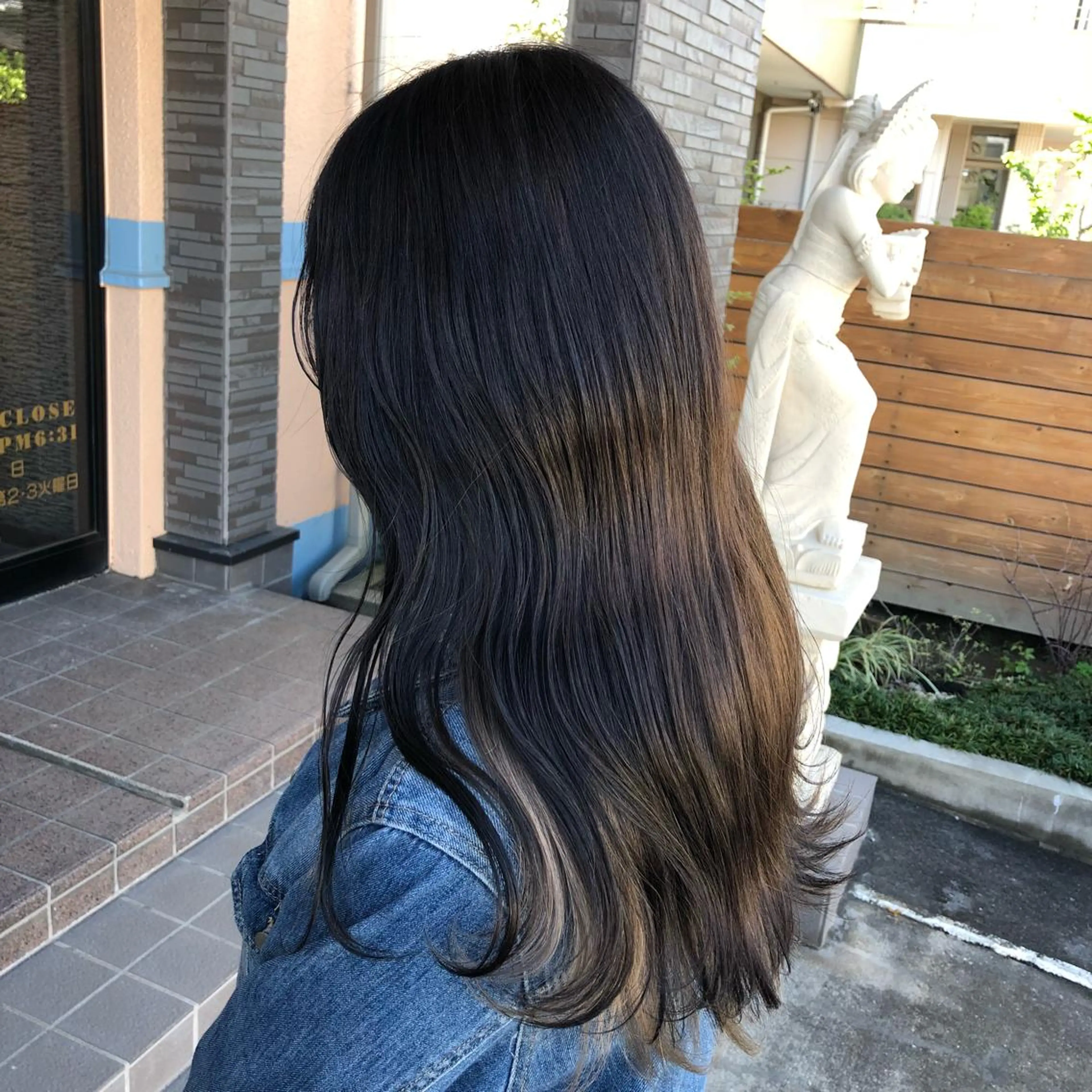 ロング カラー グレージュ ハイライトカラー ハイライト 4-rest garden （フォーレストガーデン）所属・金井 直樹のヘアスタイル