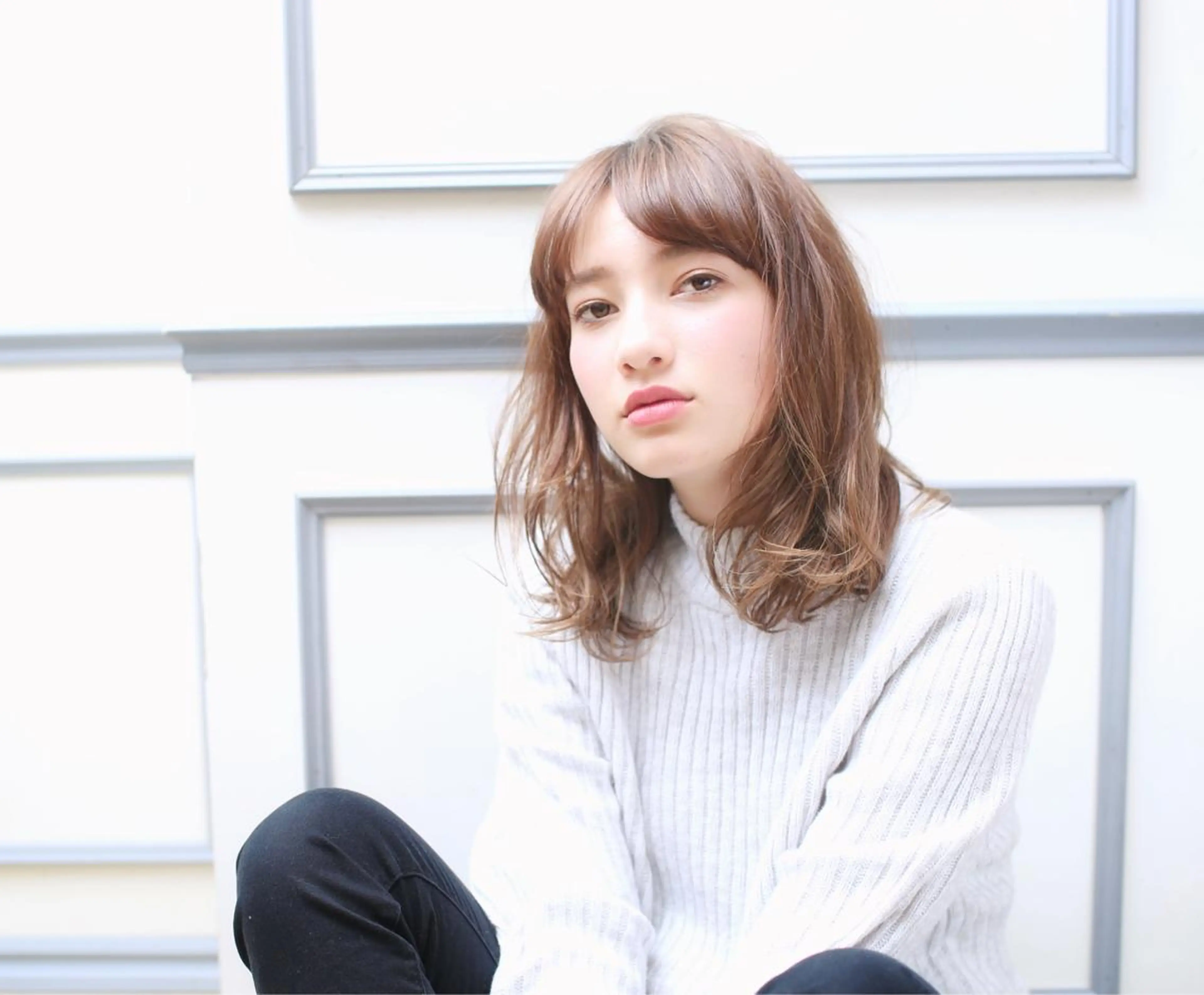 セミロング カラー ハイライトカラー ハイトーンカラー ハイライト 山下 直人のヘアスタイル