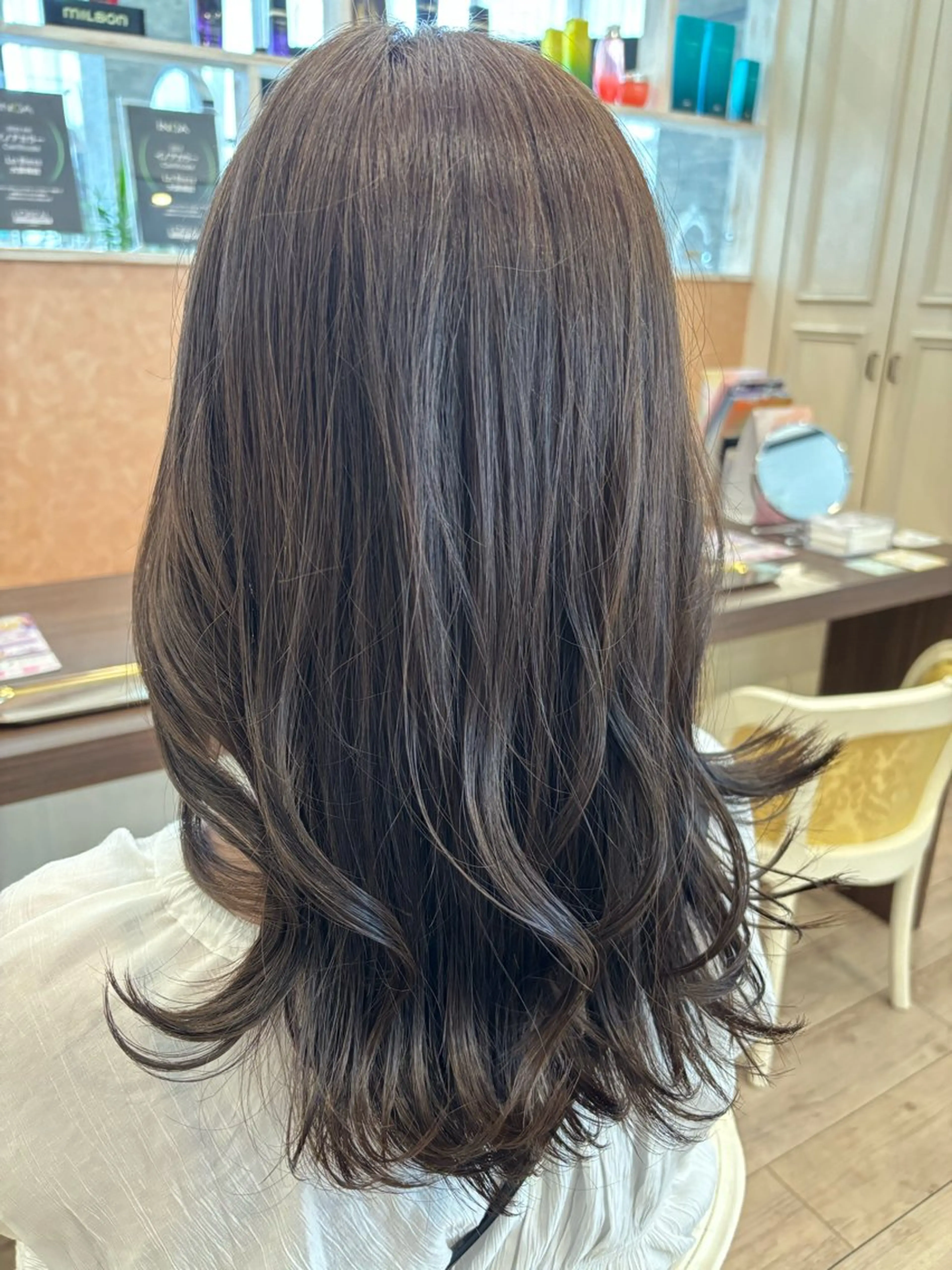 ミディアム 透明感カラー特化 🫧西岡輝美🫧のヘアスタイル