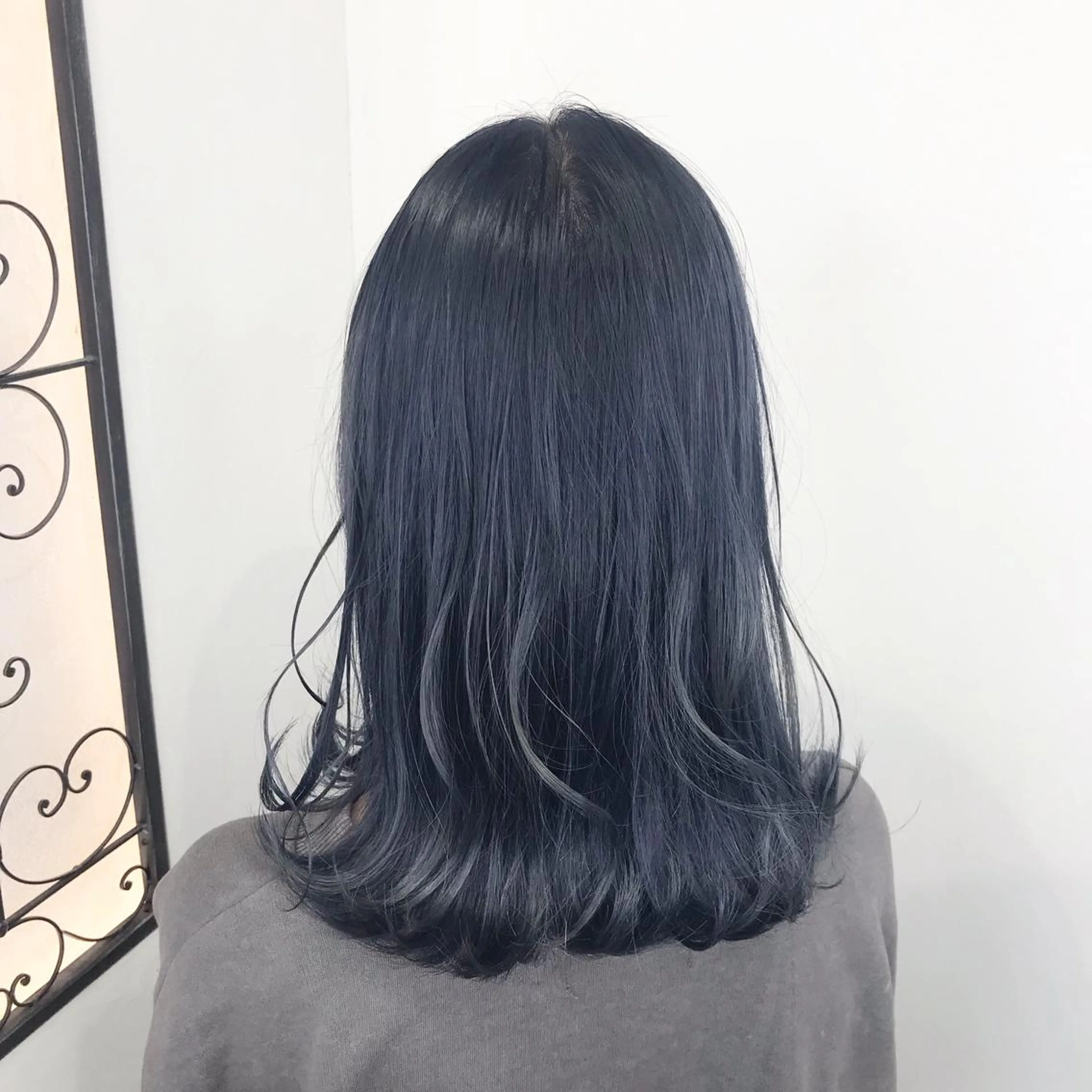 セミロング カラー AVANCEなかもず店所属・AVANCE 長尾 尚悟のヘアスタイル