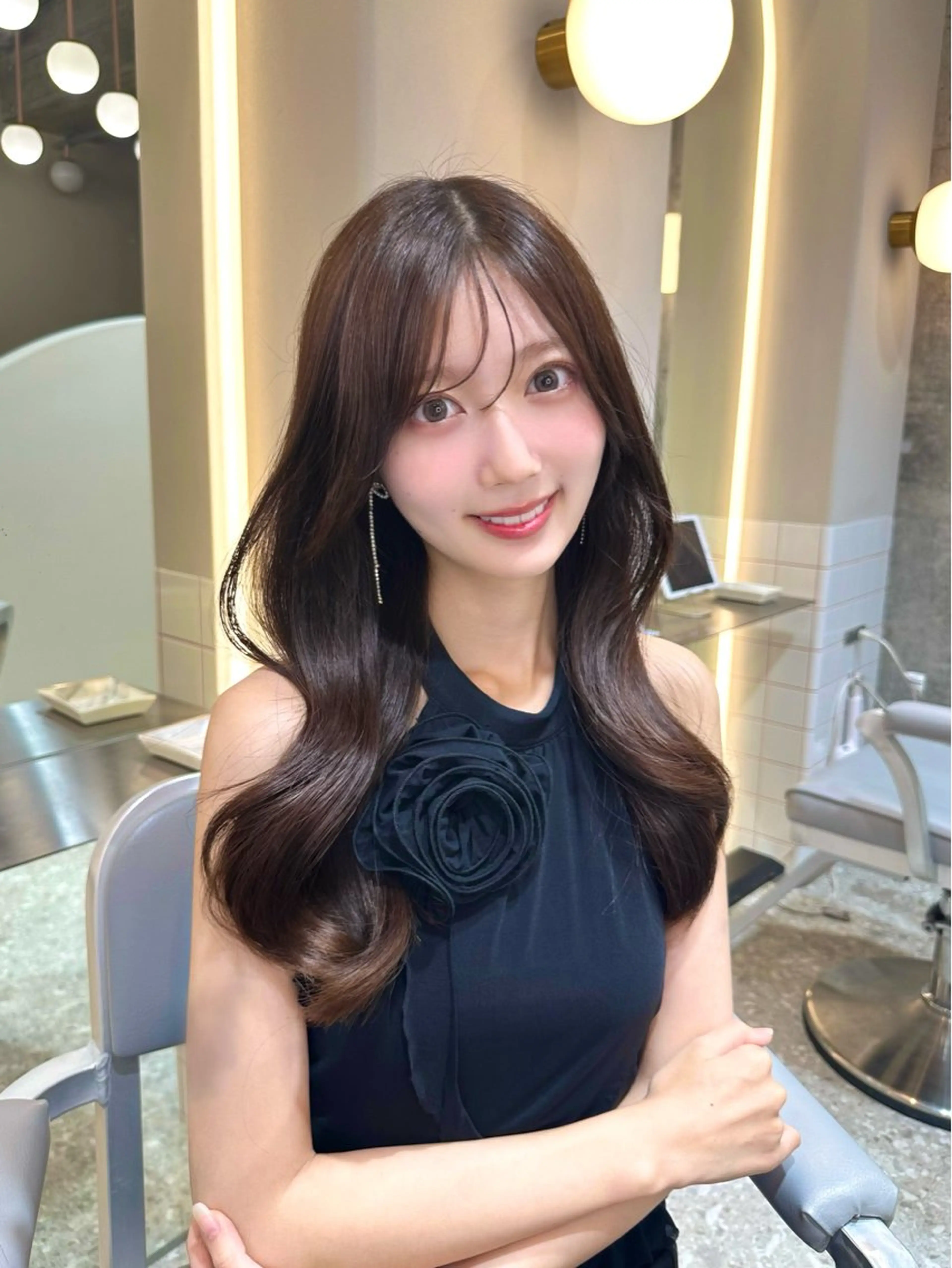 セミロング カラー カット ヘアカラー トリートメント ヘアセット 韓国レイヤー/透明感 カラー/髪質改善角所のヘアスタイル