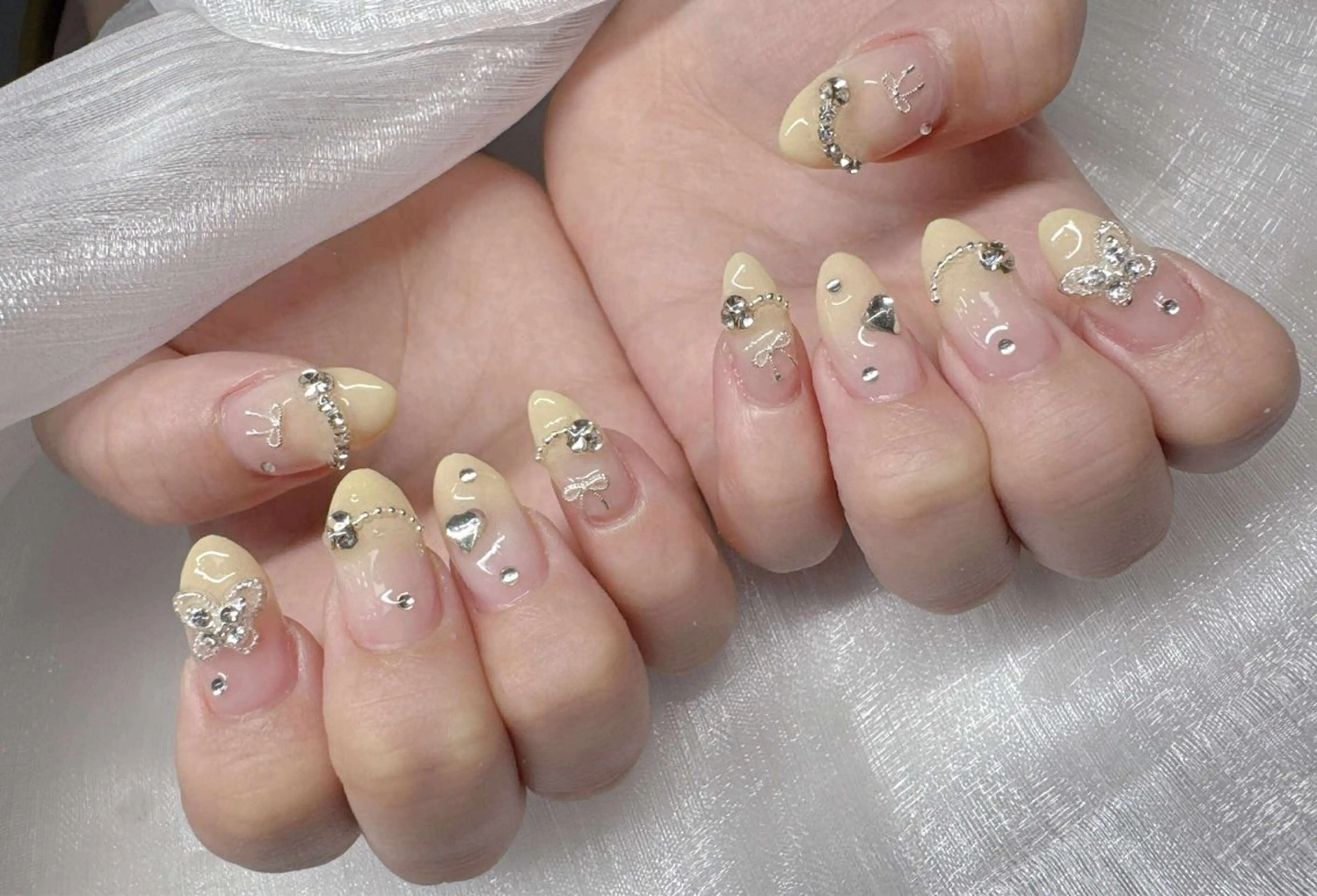 ネイル ハンドネイル Lee Nailsのネイルデザイン