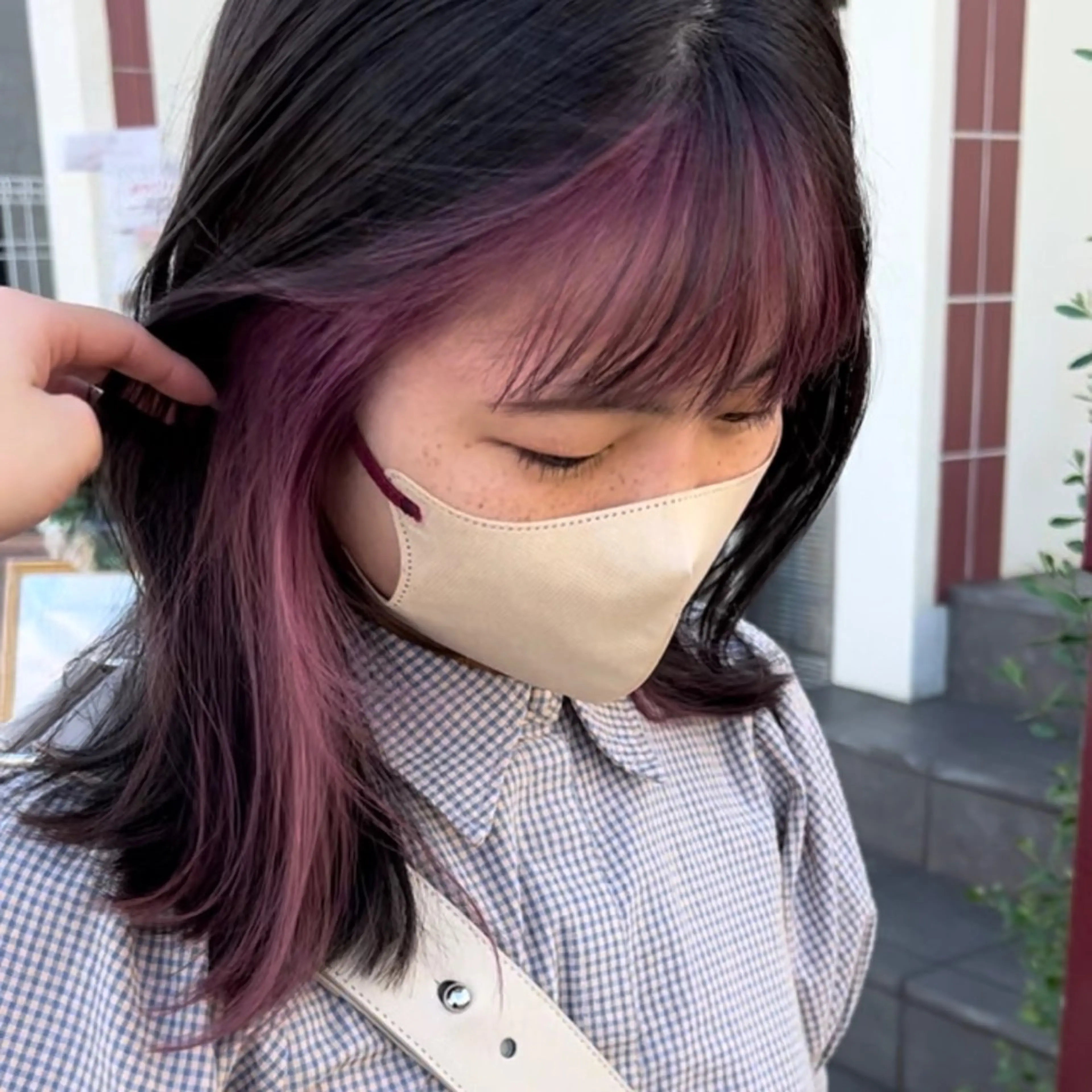セミロング カラー インナーカラー ピンクカラー ヘアカラー 艶カラー/耳つぼ/ 浴衣着付け/渡辺奈緒のその他イメージ