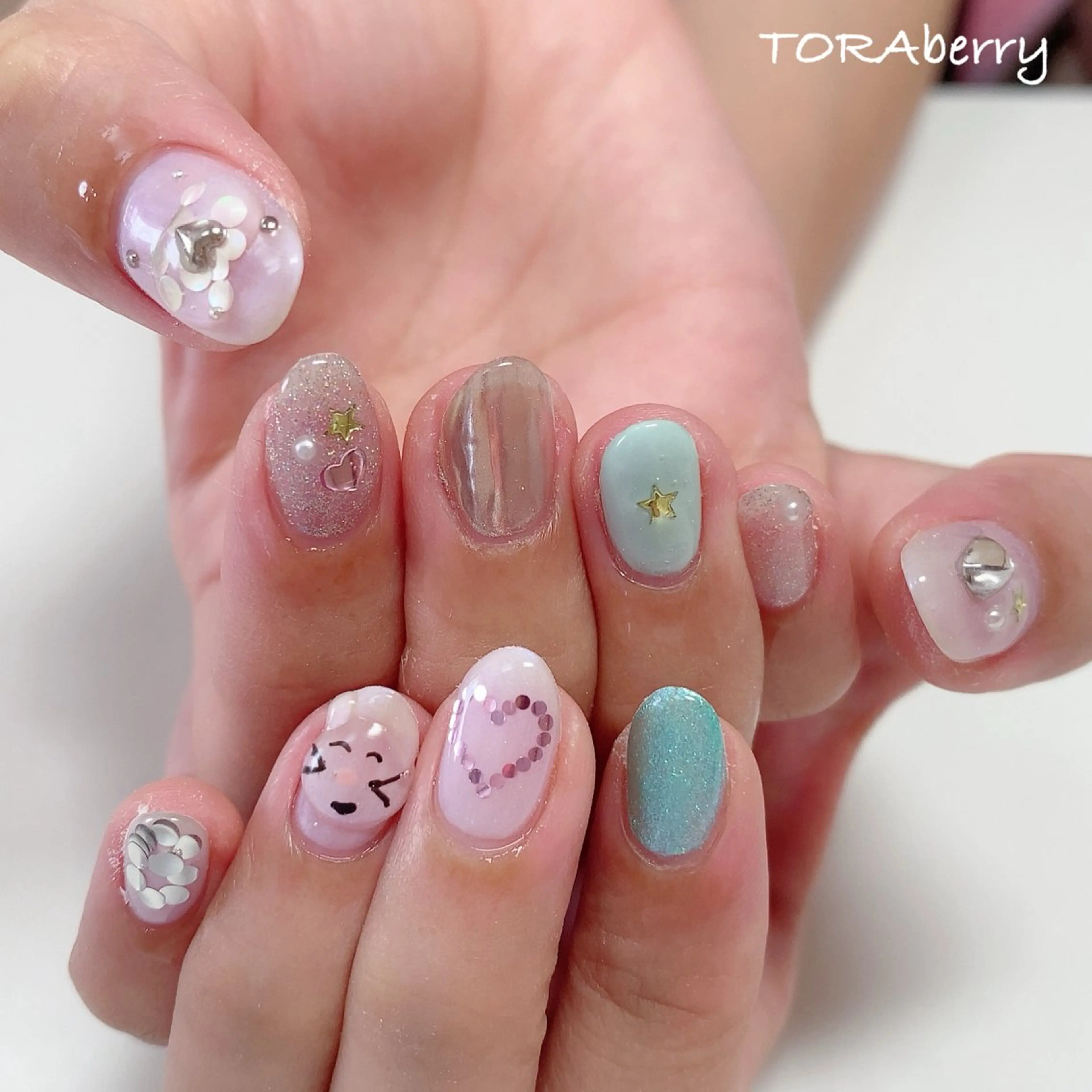 ネイル ハンドネイル ネイリスト なつみのネイルデザイン