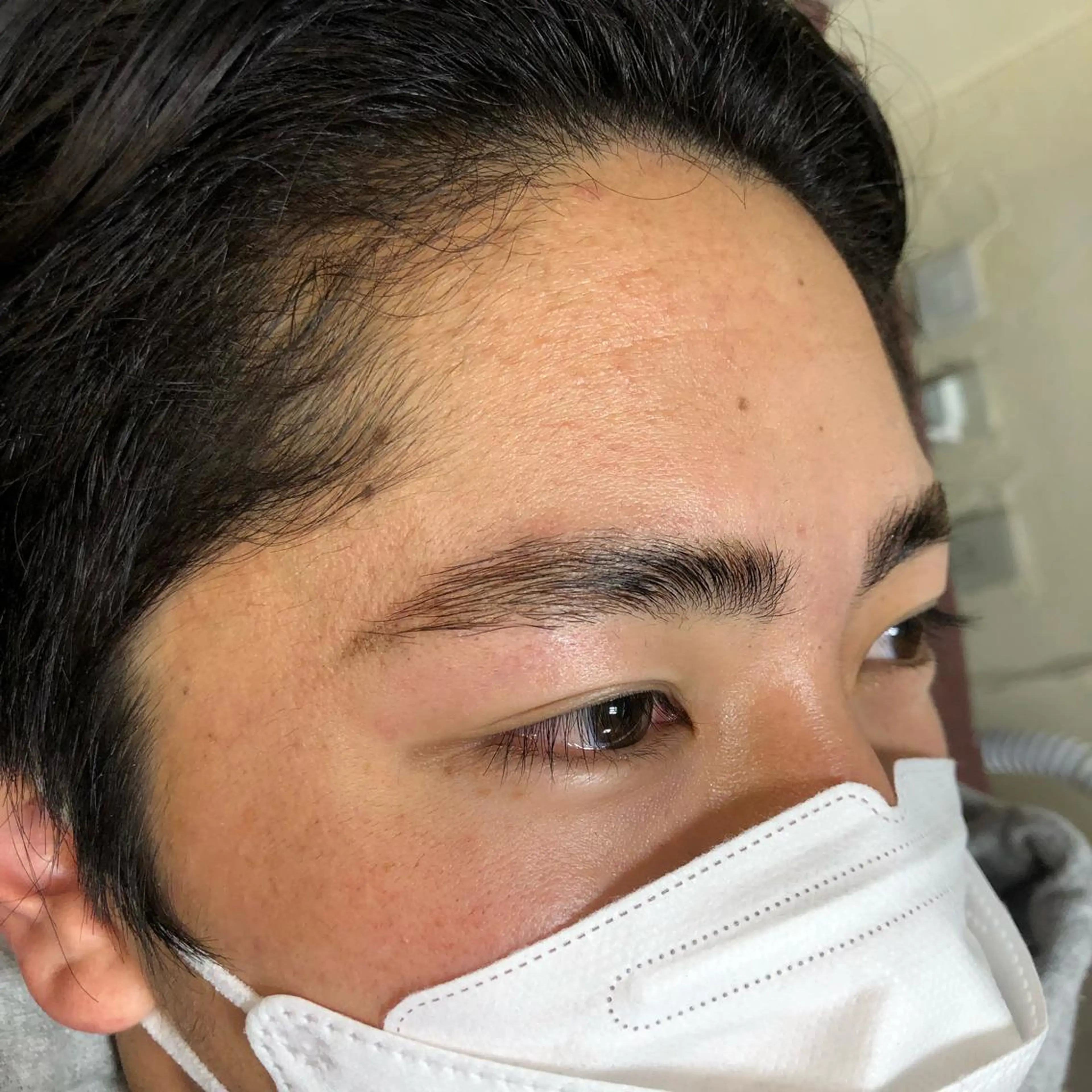 メンズ ナカミネ ユウリの眉毛・アイブロウイメージ