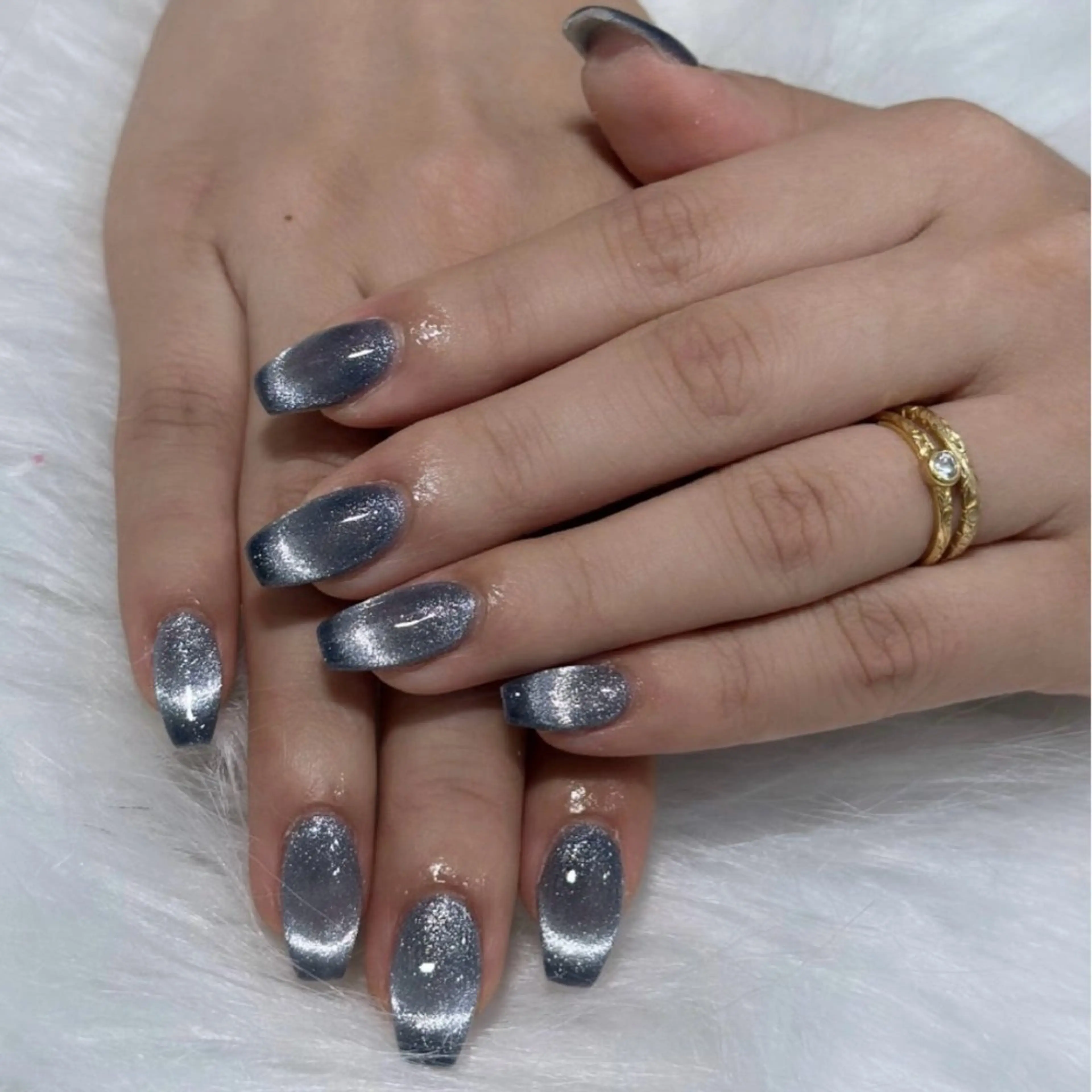 ネイル フットネイル フレンチネイル マグネットネイル マグネットフレンチ ハンドネイル LAVISH manaのネイルデザイン