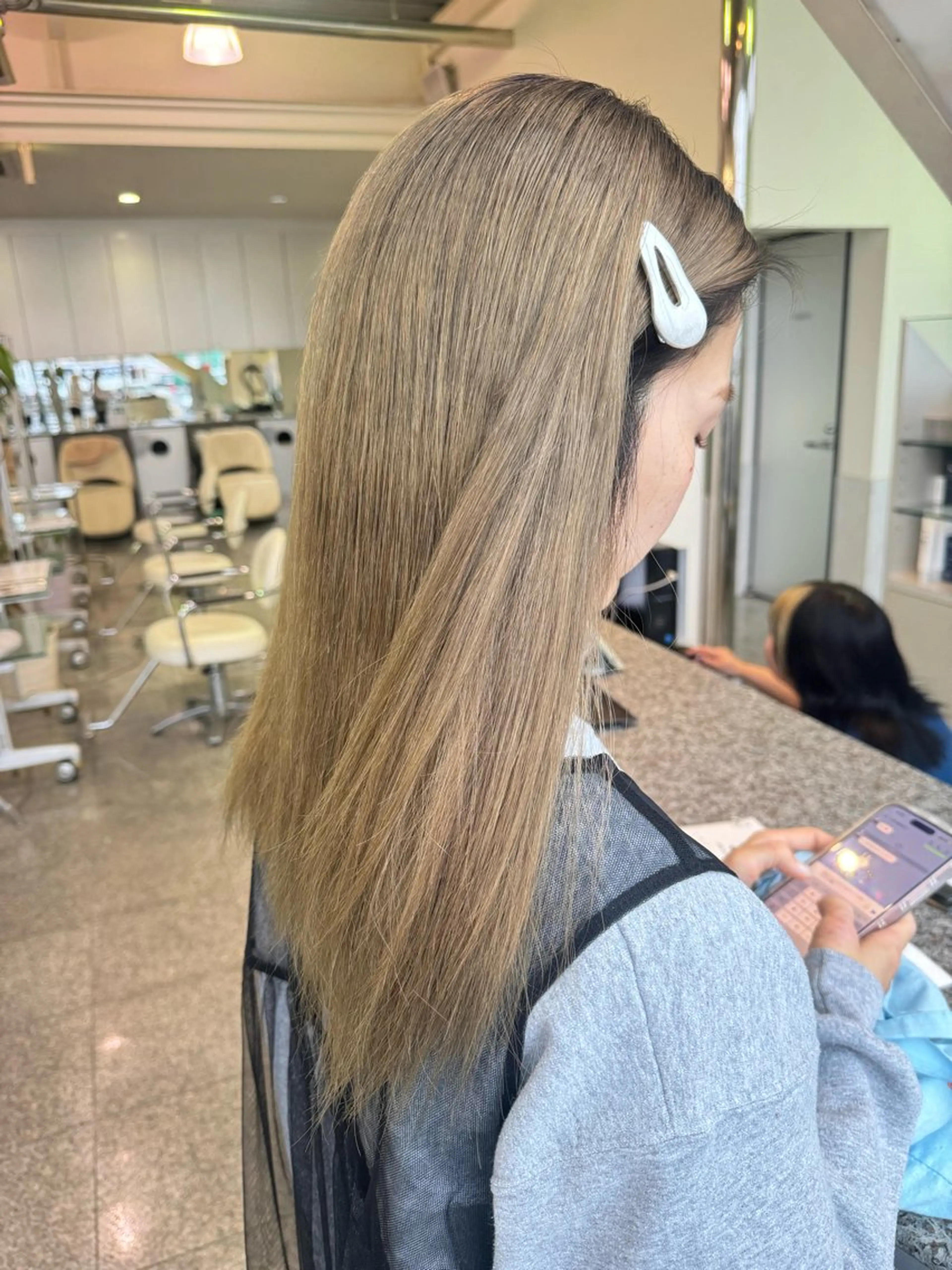 セミロング カラー グレージュ ミルクティーグレージュ 🎀ヒシダアキ /taboo🎀のヘアスタイル