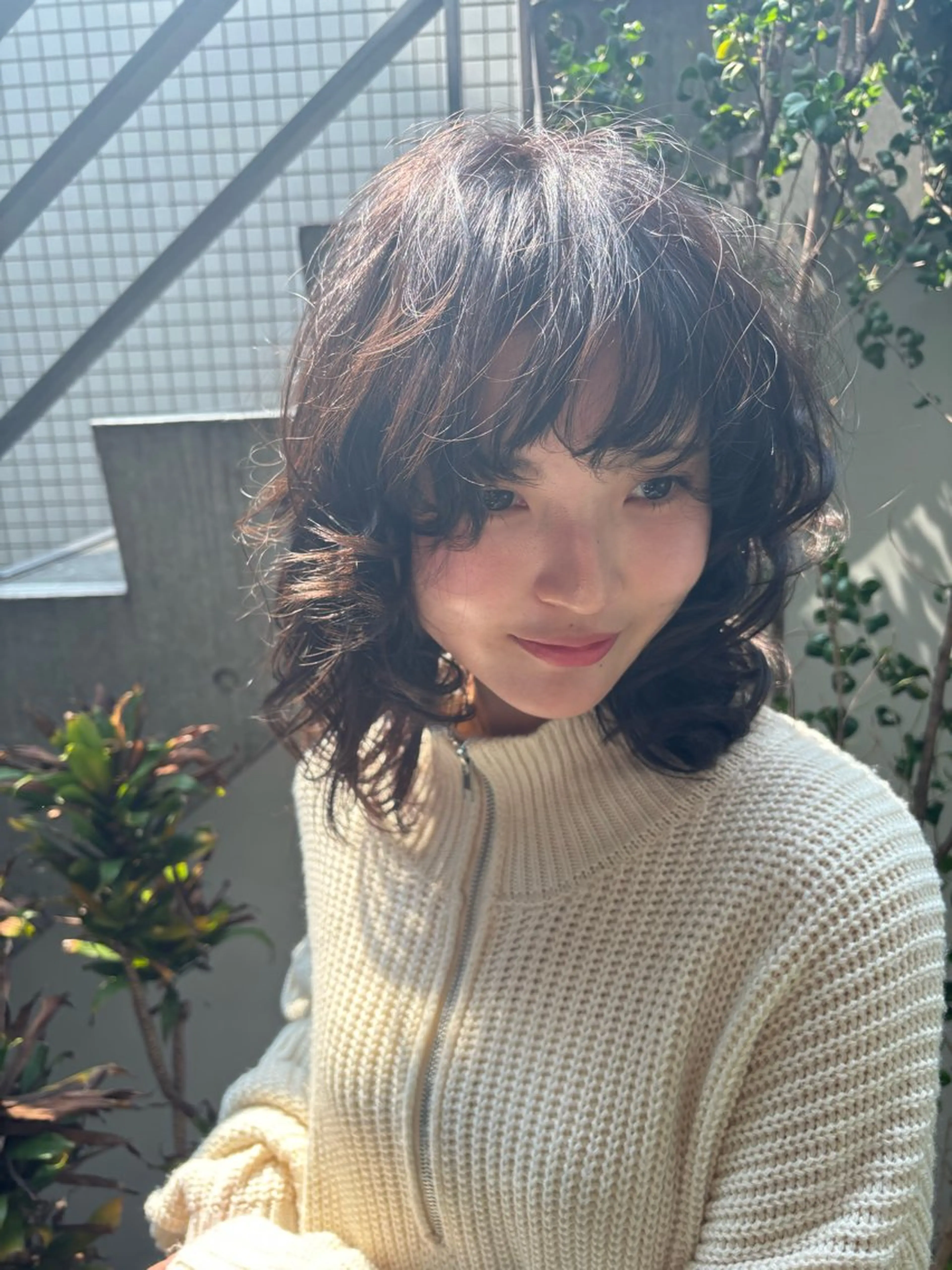 ミディアム ミディアムパーマ ボブ レイヤーカット マレットヘア カット ヘアカラー トリートメント SHOTA 複雑履歴パーマのヘアスタイル