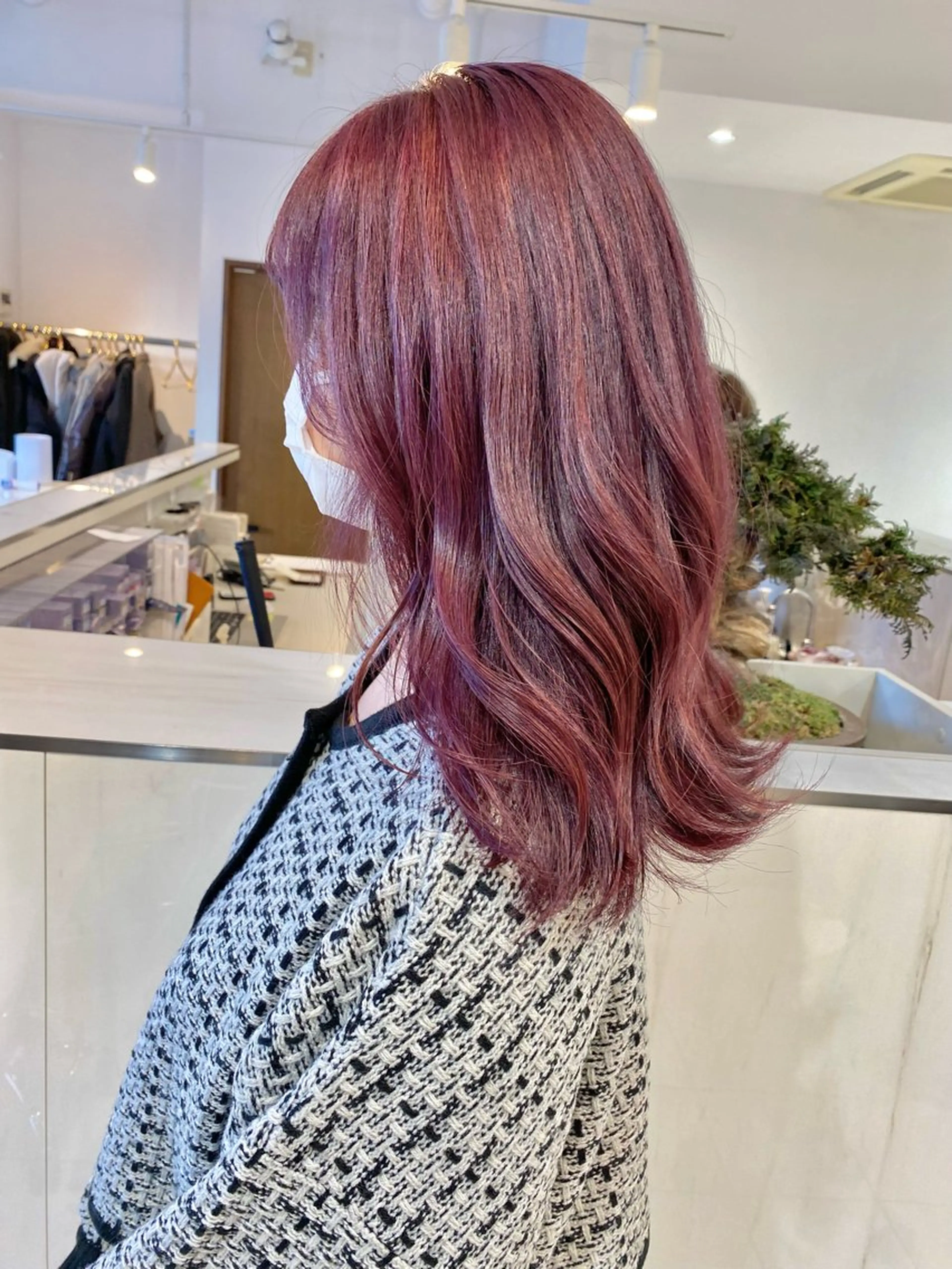 カラー 森 桃菜のヘアスタイル