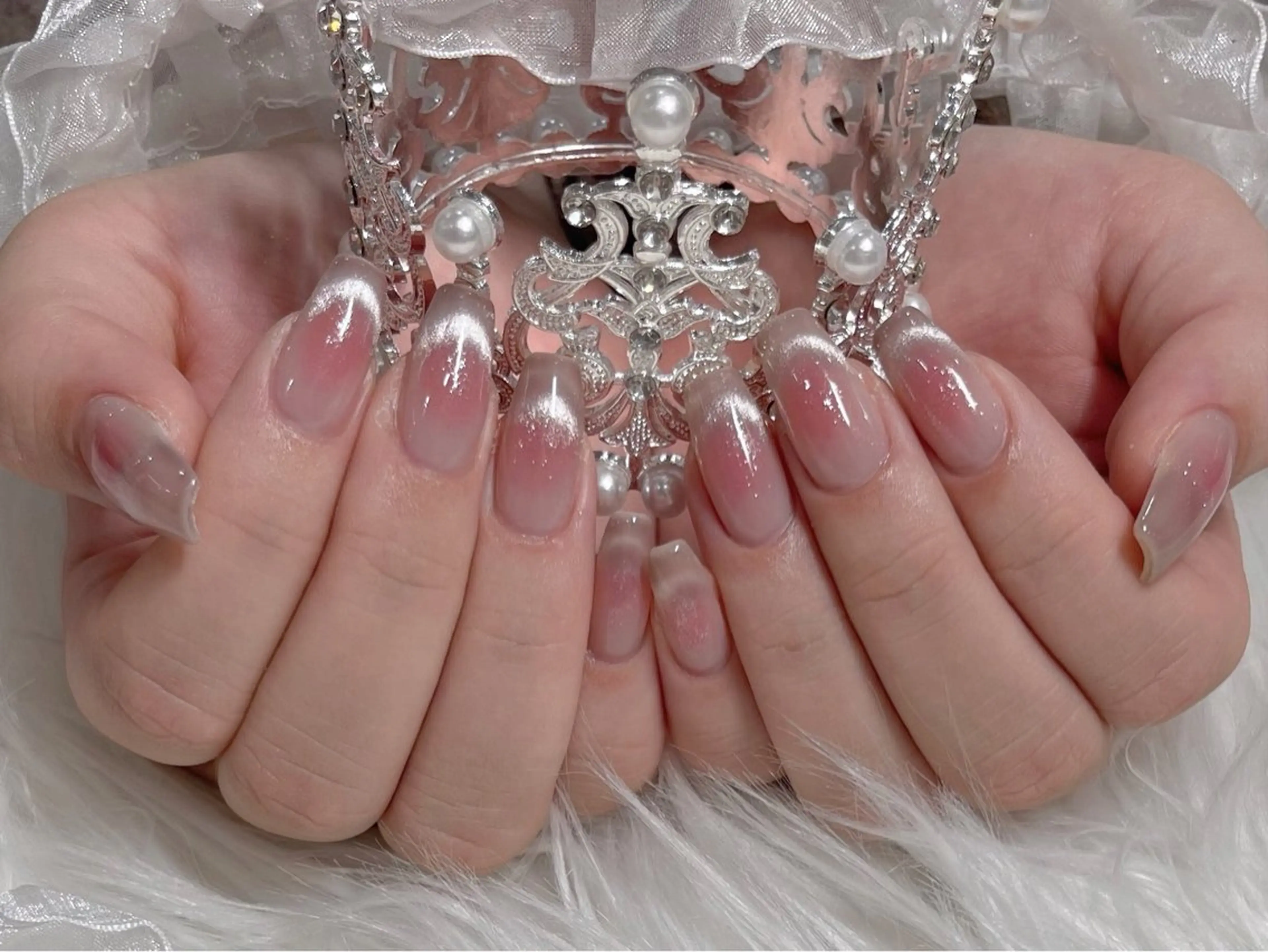ネイル チークネイル フレンチネイル マグネットネイル マグネットフレンチ ワンホンネイル ハンドネイル FLY Nail Salonのネイルデザイン