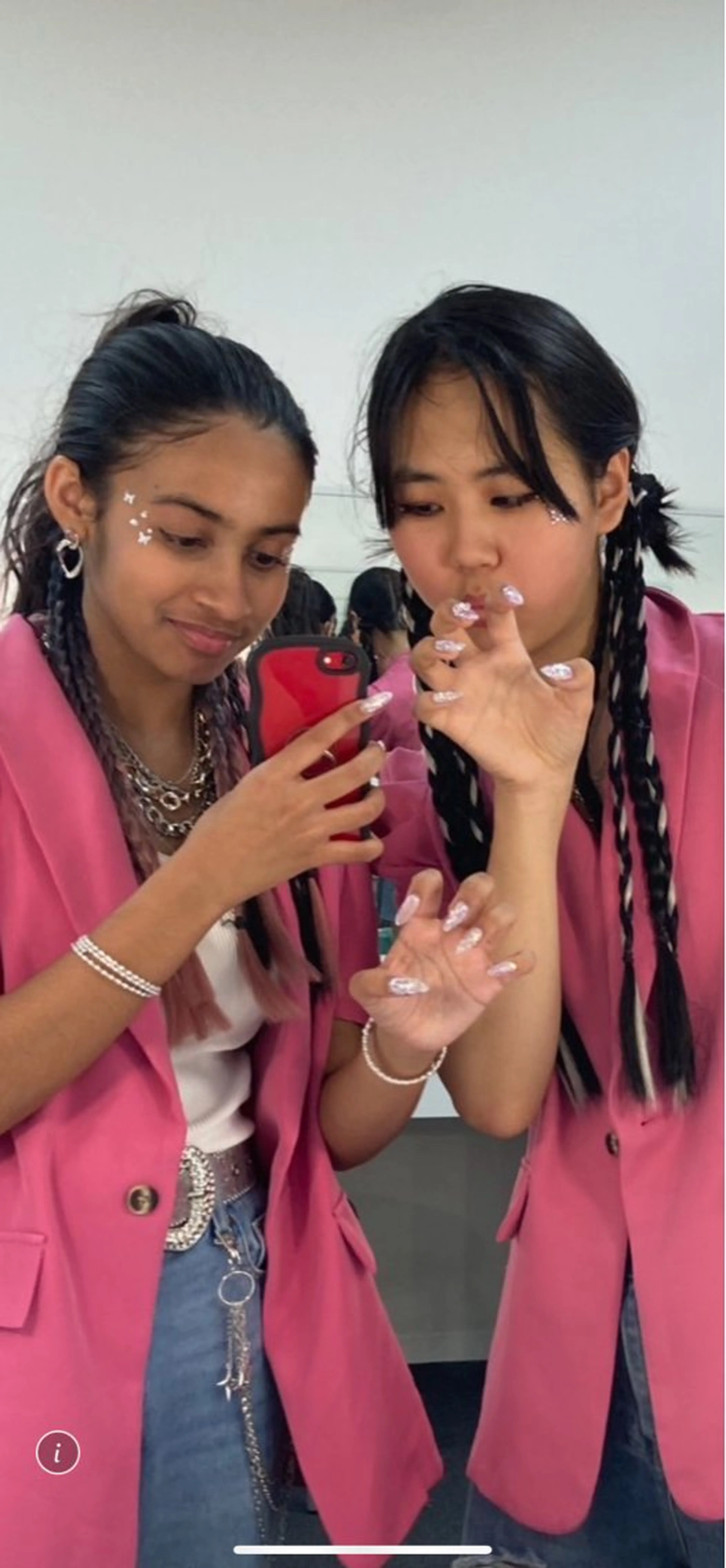 ネイル Emiネイルサロン＆スクール所属・Yui ゆいのネイルデザイン