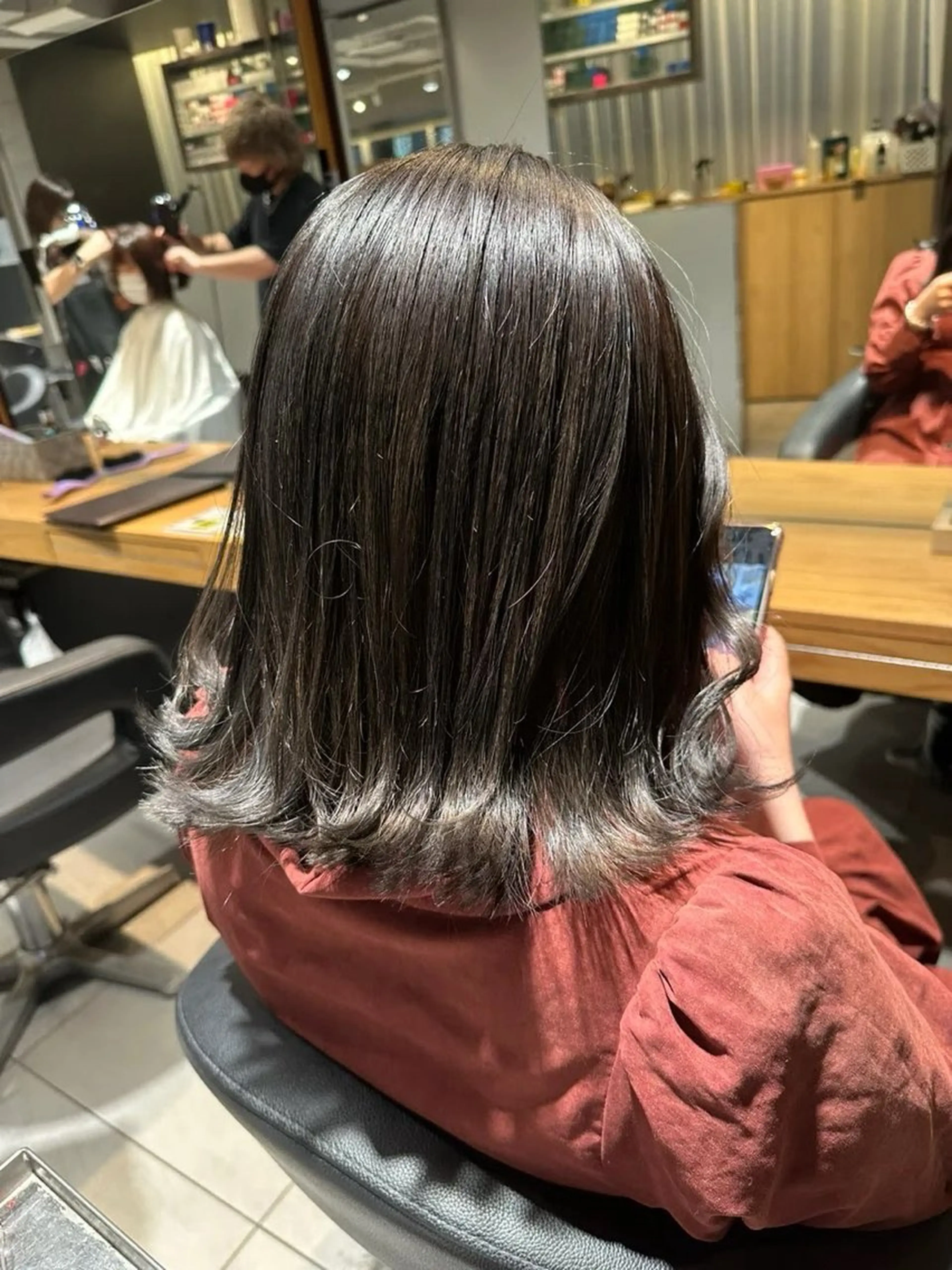 ミディアム カラー ヘアカラー トリートメント 上山 裕己のヘアスタイル