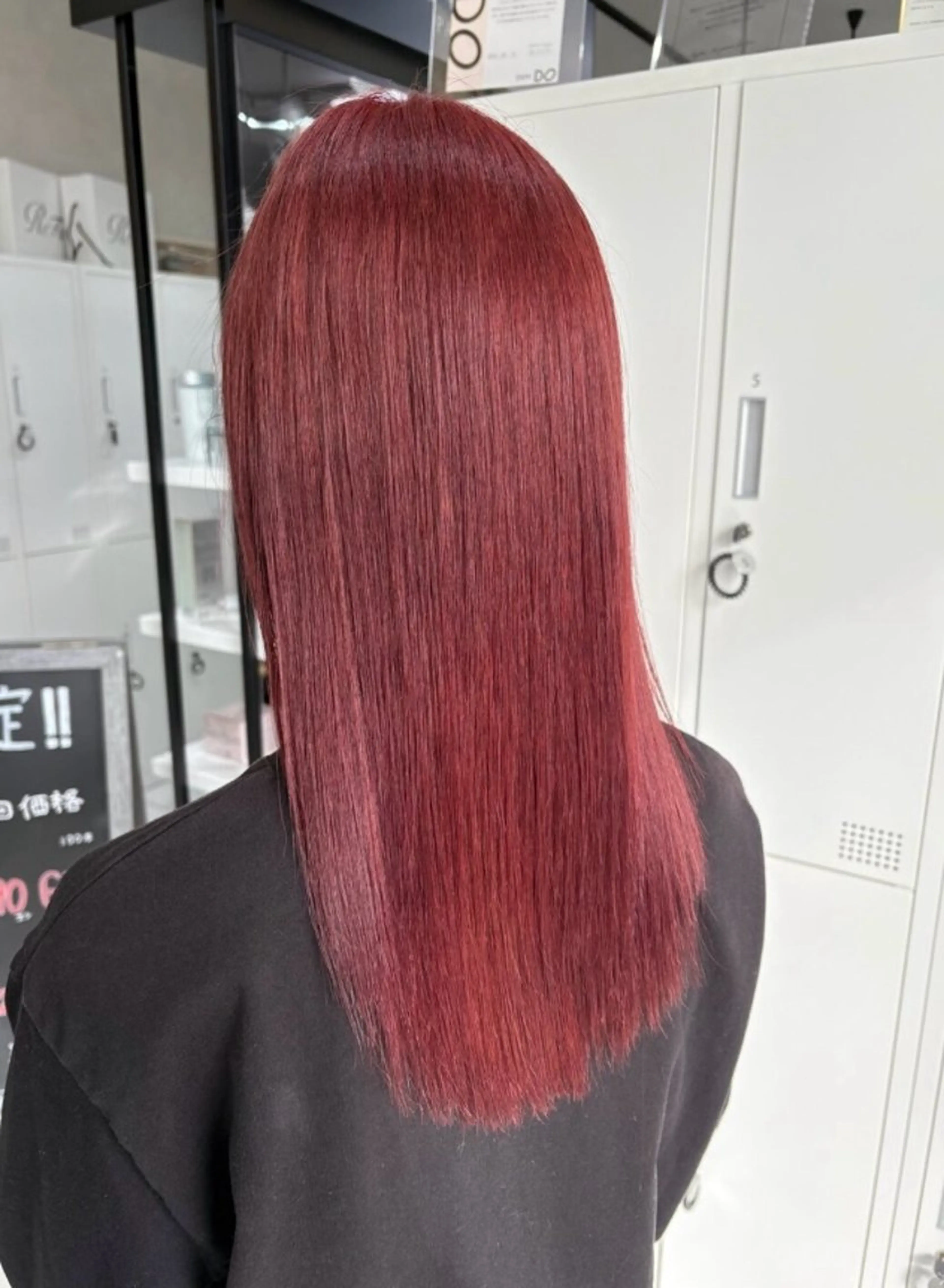 ロング カラー レッドカラー GRANDEUR焼津 村越 捺稀のヘアスタイル