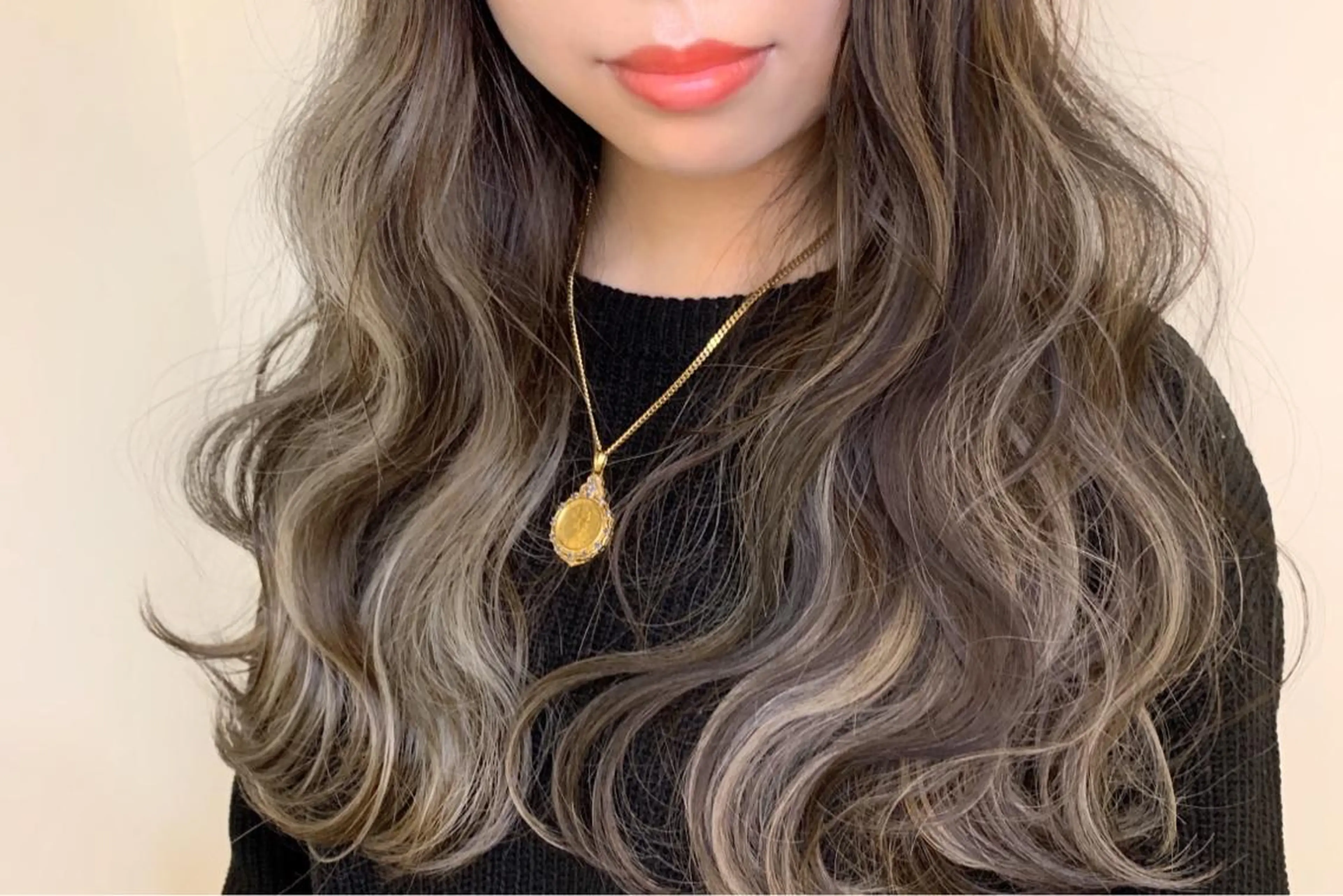 ロング ハイライト 可児 令路のヘアスタイル