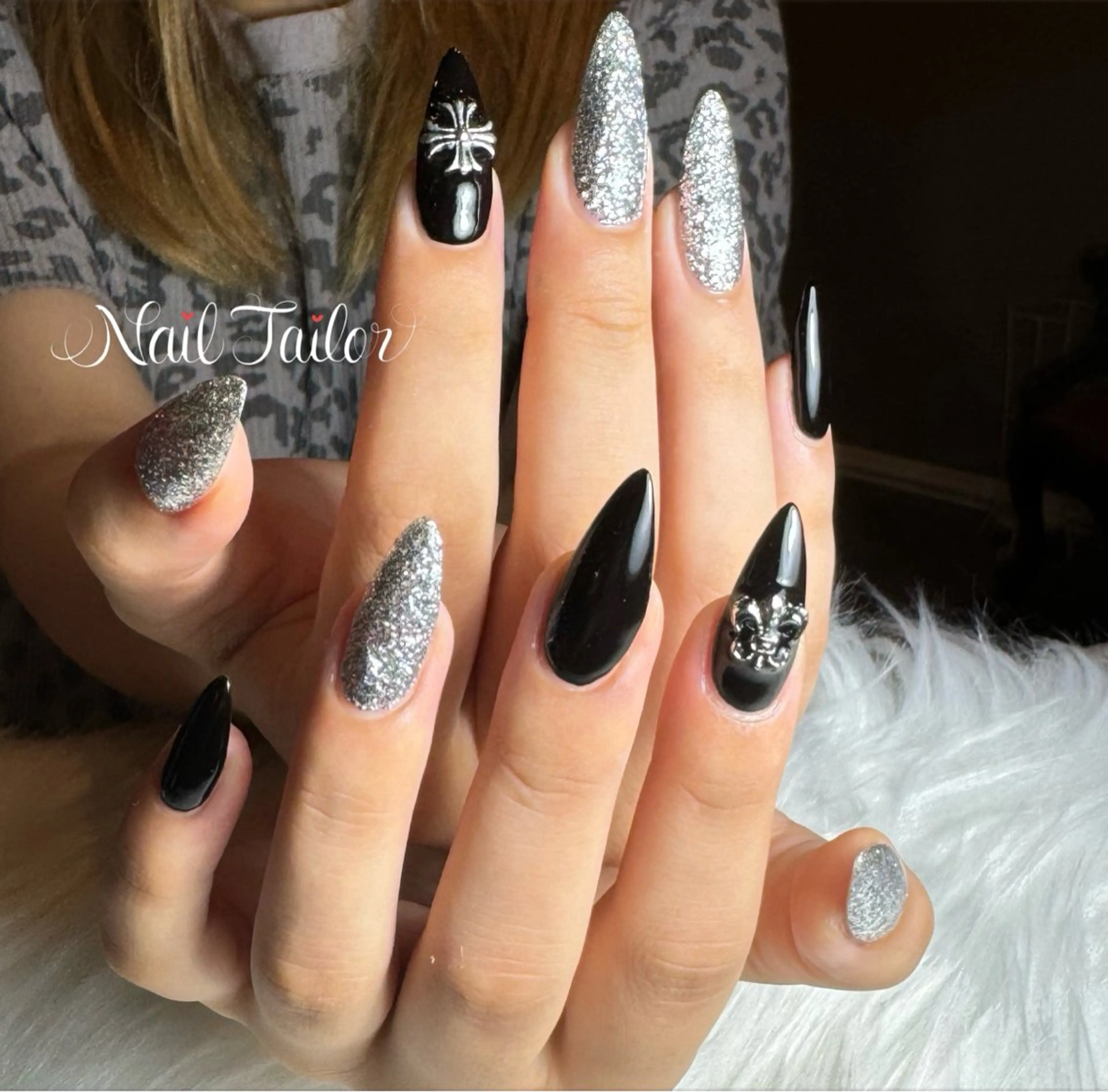 ネイル 長さ出し ラメ(グリッター) ワンカラーネイル スカルプネイル ハンドネイル 〜Nail Tailor〜 ネイルテイラー所属・NailTailor ネイルテイラーのネイルデザイン