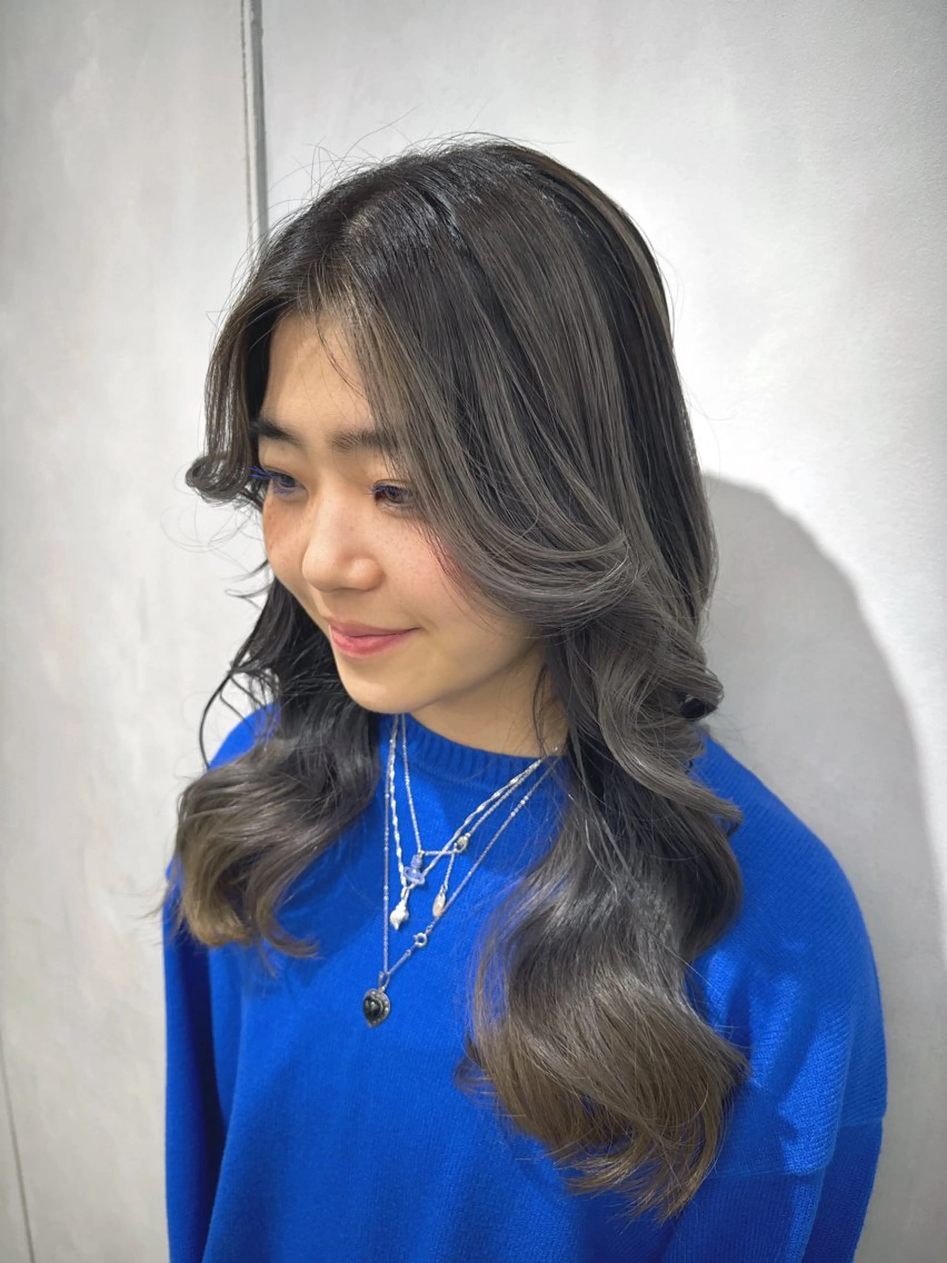 ロング カラー ブリーチ トリートメント カット ヘアカラー トリートメント 透明感カラー✨艶髪 制作🌱山根あゆみのヘアスタイル