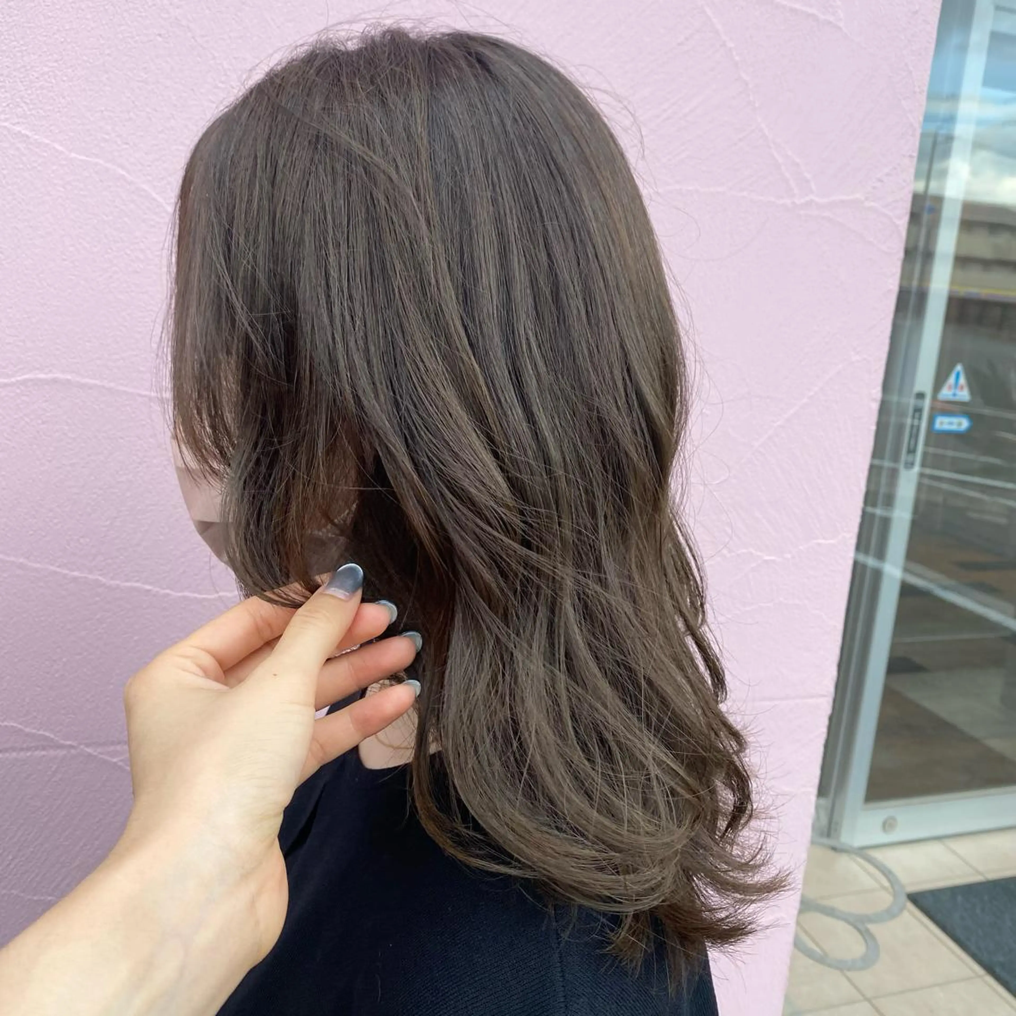 ミディアム カラー パーマ ヘアアレンジ メンズ メンズバレイヤージュ メンズブリーチ メンズハイライト メンズハイトーン メンズインナーカラー 杏凪💫 透明感カラーのヘアスタイル