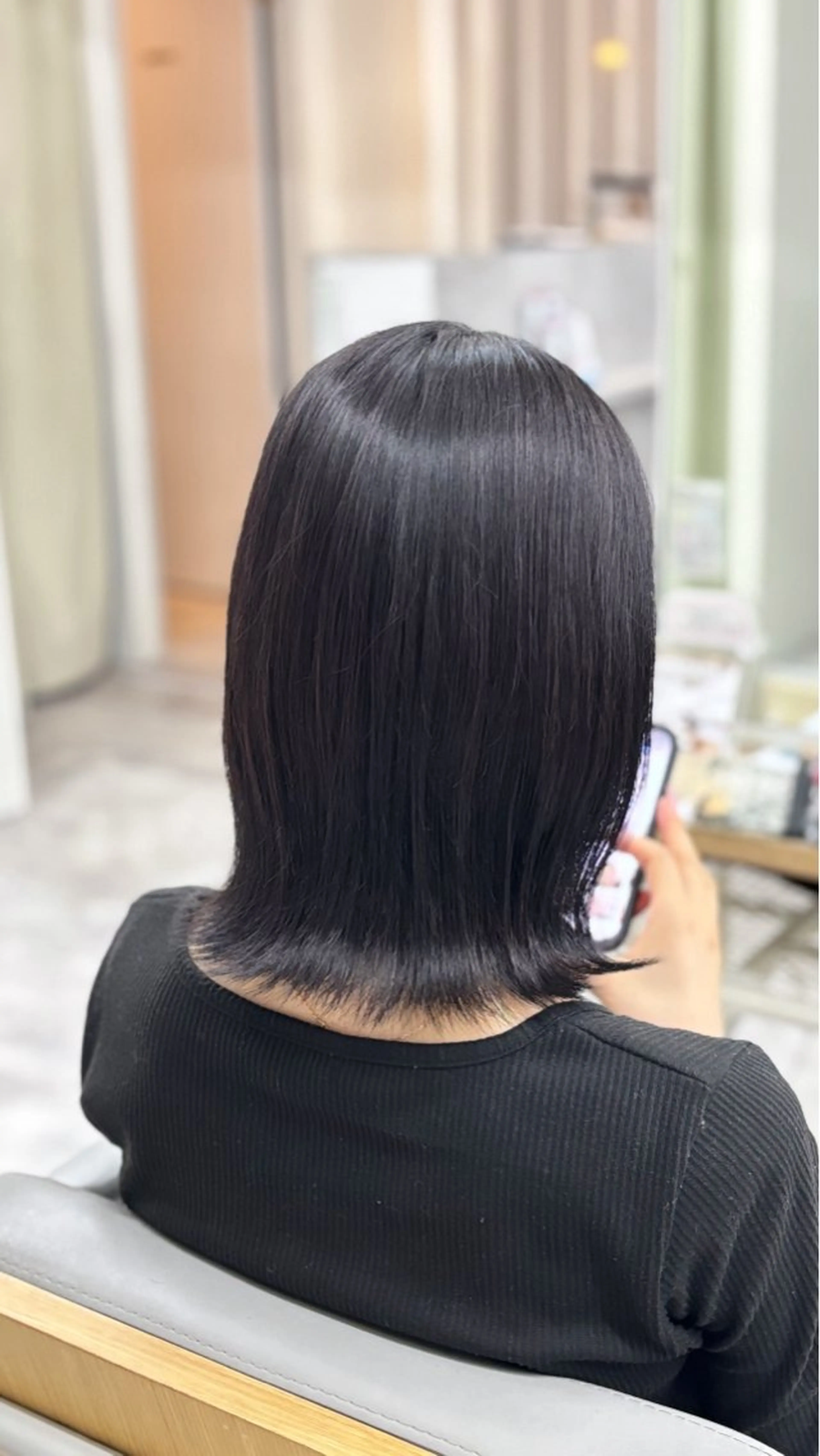 ミディアム カラー 黒髪 透明感カラー ラベンダーカラー ボブ 外ハネヘア カット ヘアカラー トリートメント Acero.所属・宇野 文人のヘアスタイル