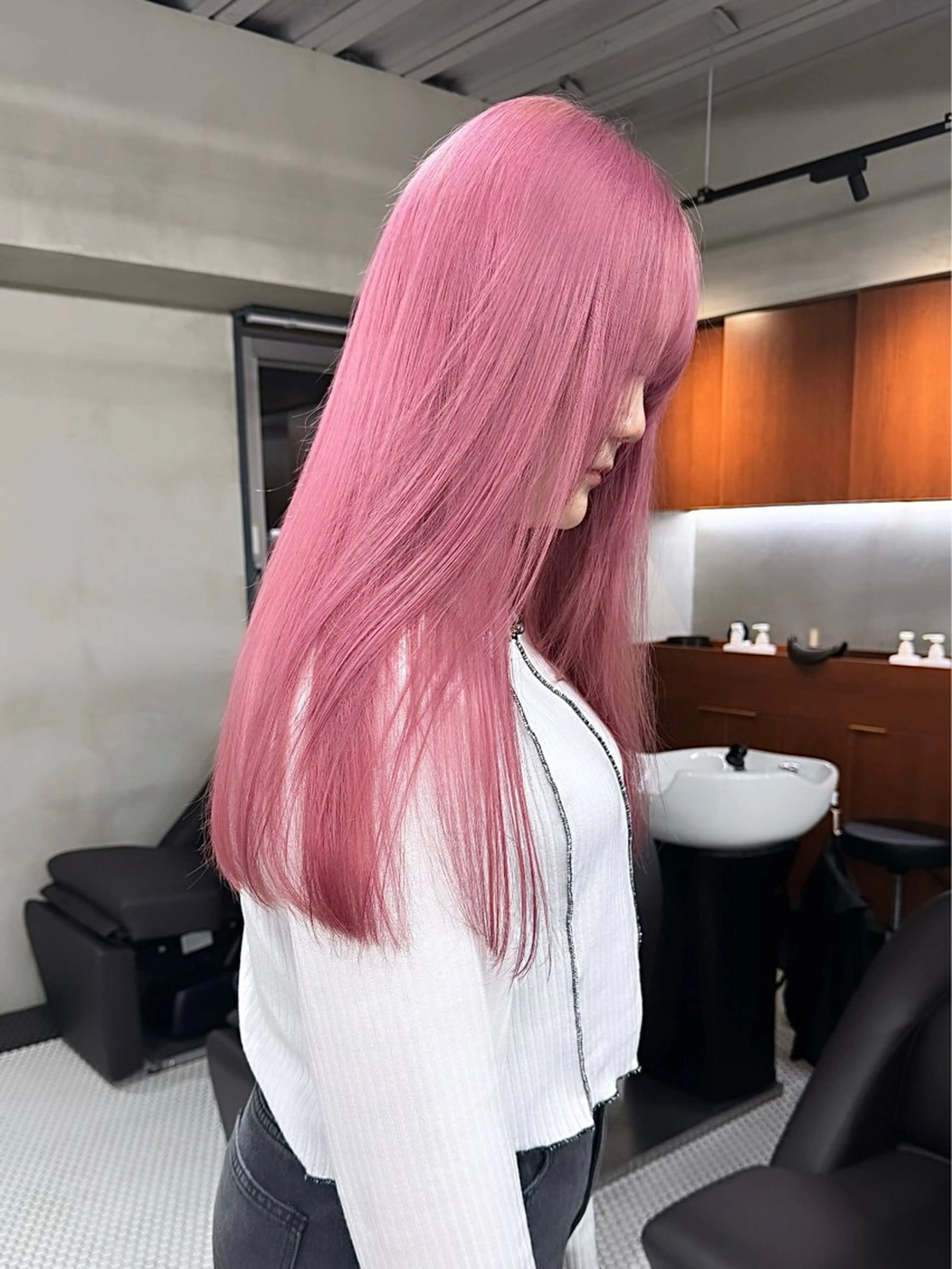 セミロング カラー ベージュカラー ブリーチ ブロンド ブラウンカラー ケアブリーチ カット ヘアカラー トリートメント nico TOKYO 渋谷所属・ハイトーンブリーチ 特化🌈フジタハルキのヘアスタイル