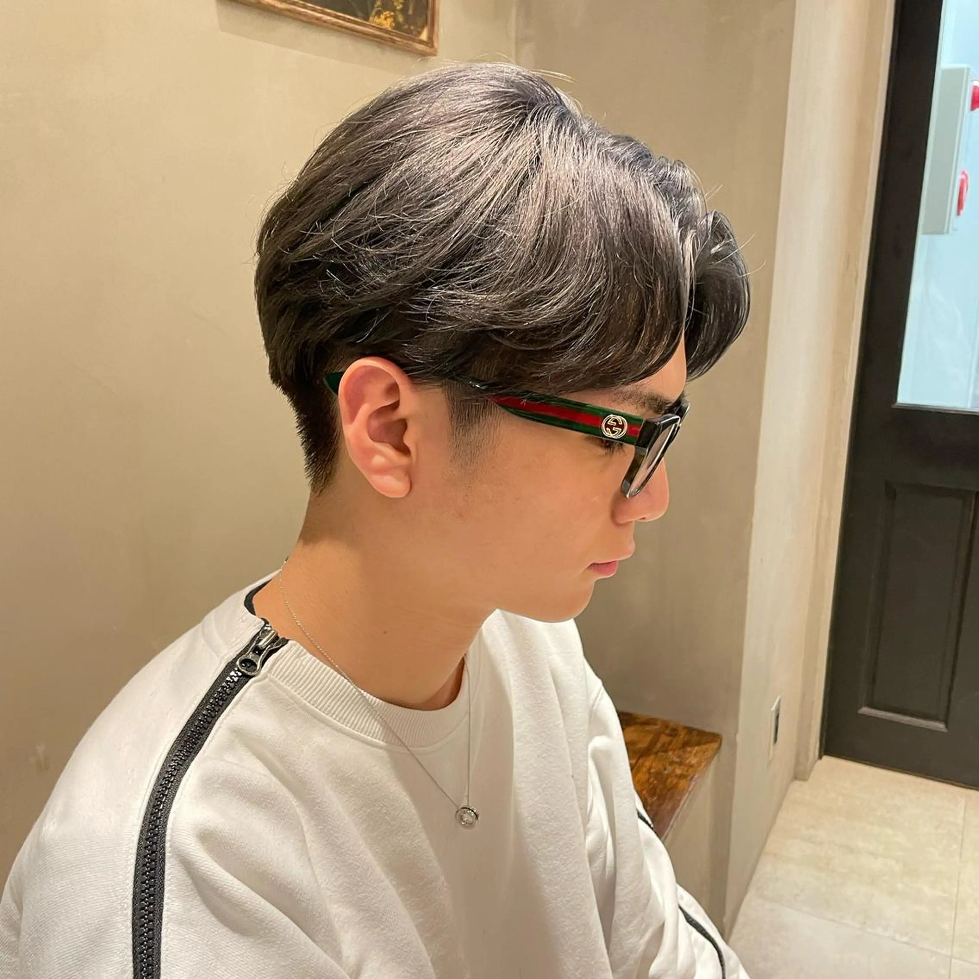 カラー メンズ メンズブリーチ ブリーチ シルバー RAF TOKYO所属・10月限定モニター 髪質改善美髪矯正のヘアスタイル