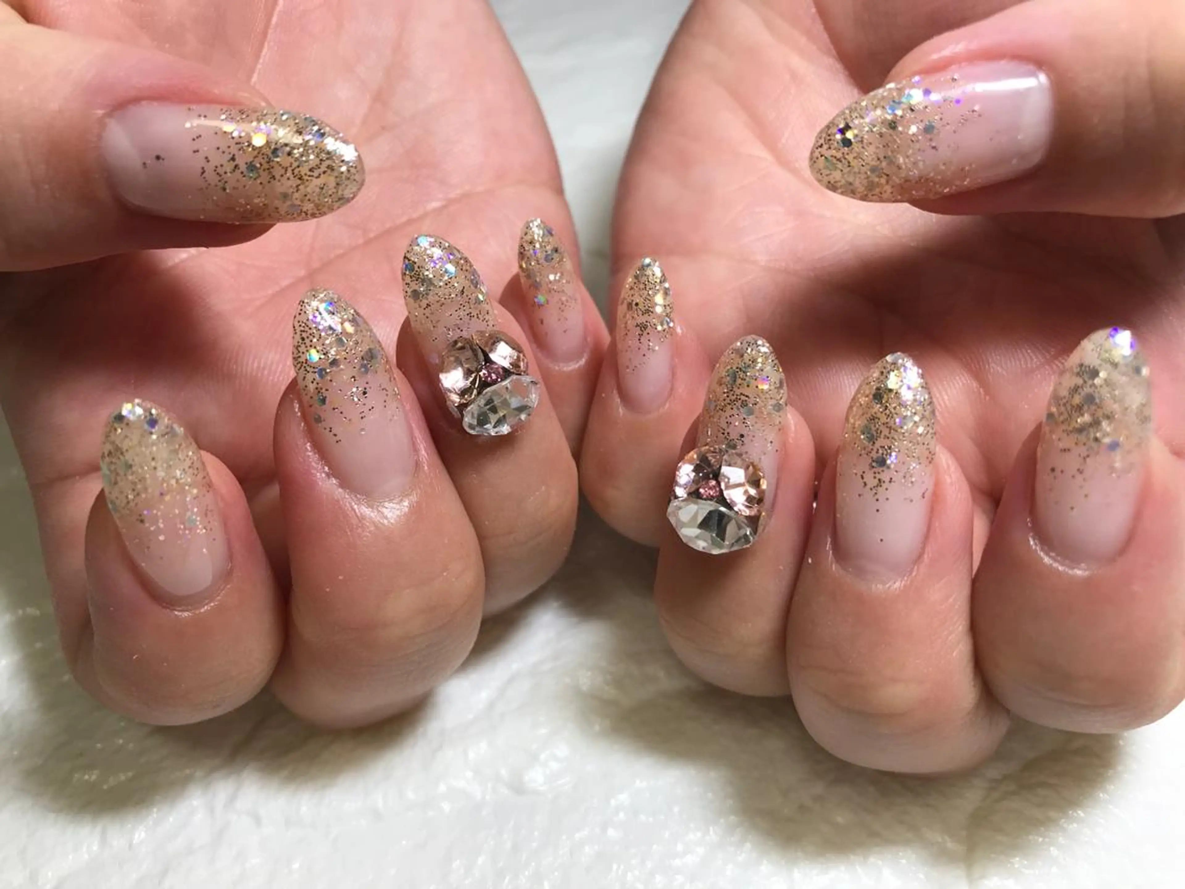 ネイル ラメ(グリッター) ラメグラデーション m.i private nail salon所属・大西 真衣のネイルデザイン