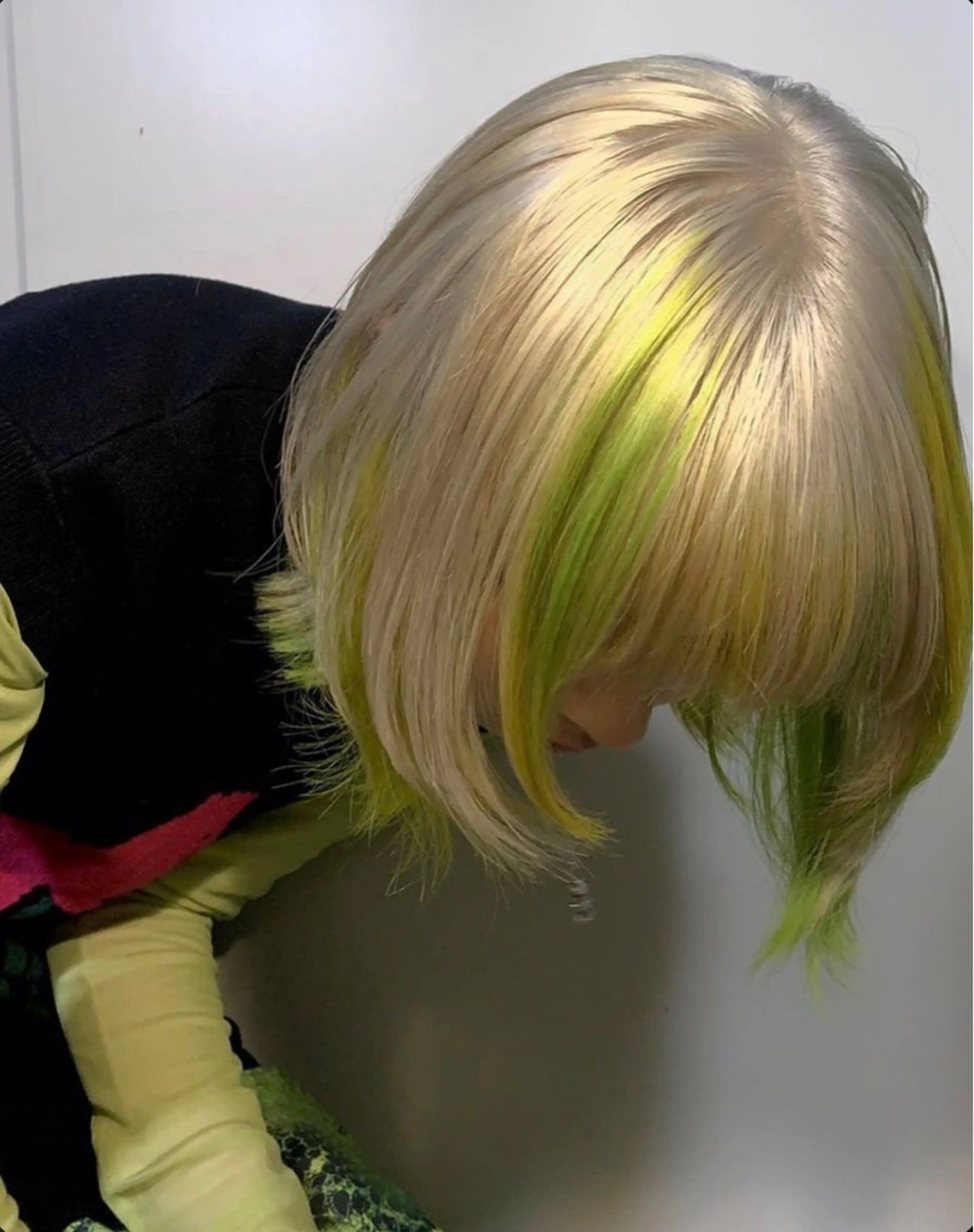 カラー ブリーチ ケアブリーチ デザインカラー ダブルカラー ハイトーンカラー ヘアカラー トリートメント MIU/ルーツカラー ボブ/顔周りレイヤーのヘアスタイル